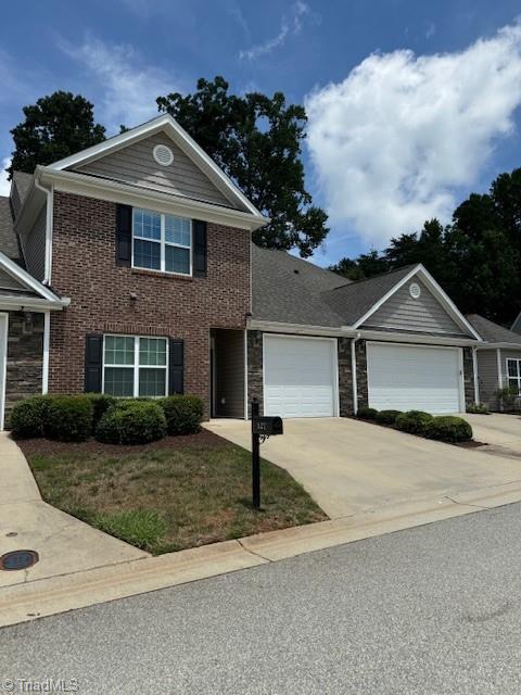 Photo 3 of 18 of 127 Chestnut Bend Drive townhome