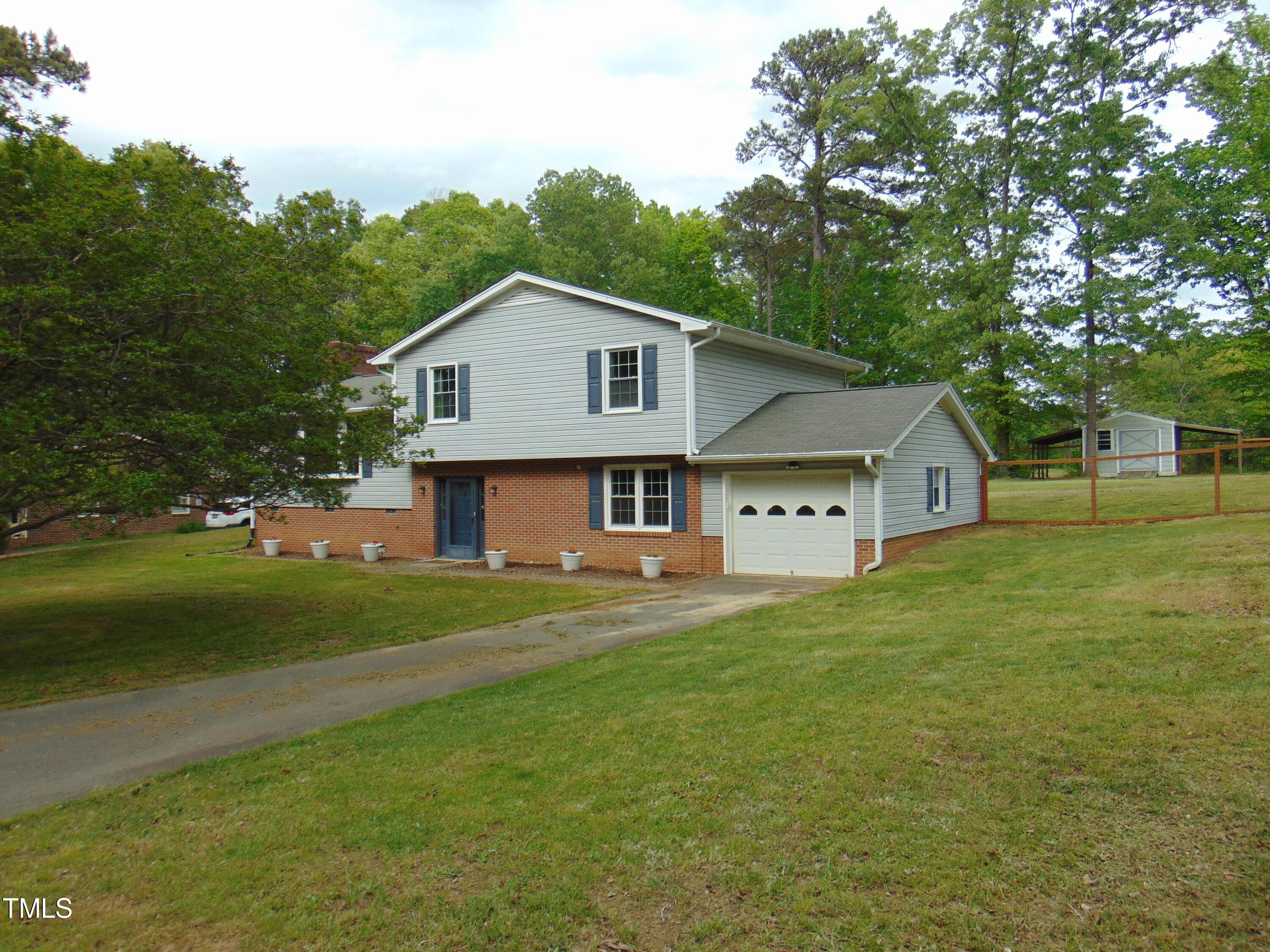 Photo 2 of 49 of 1224 Hedrick Drive house