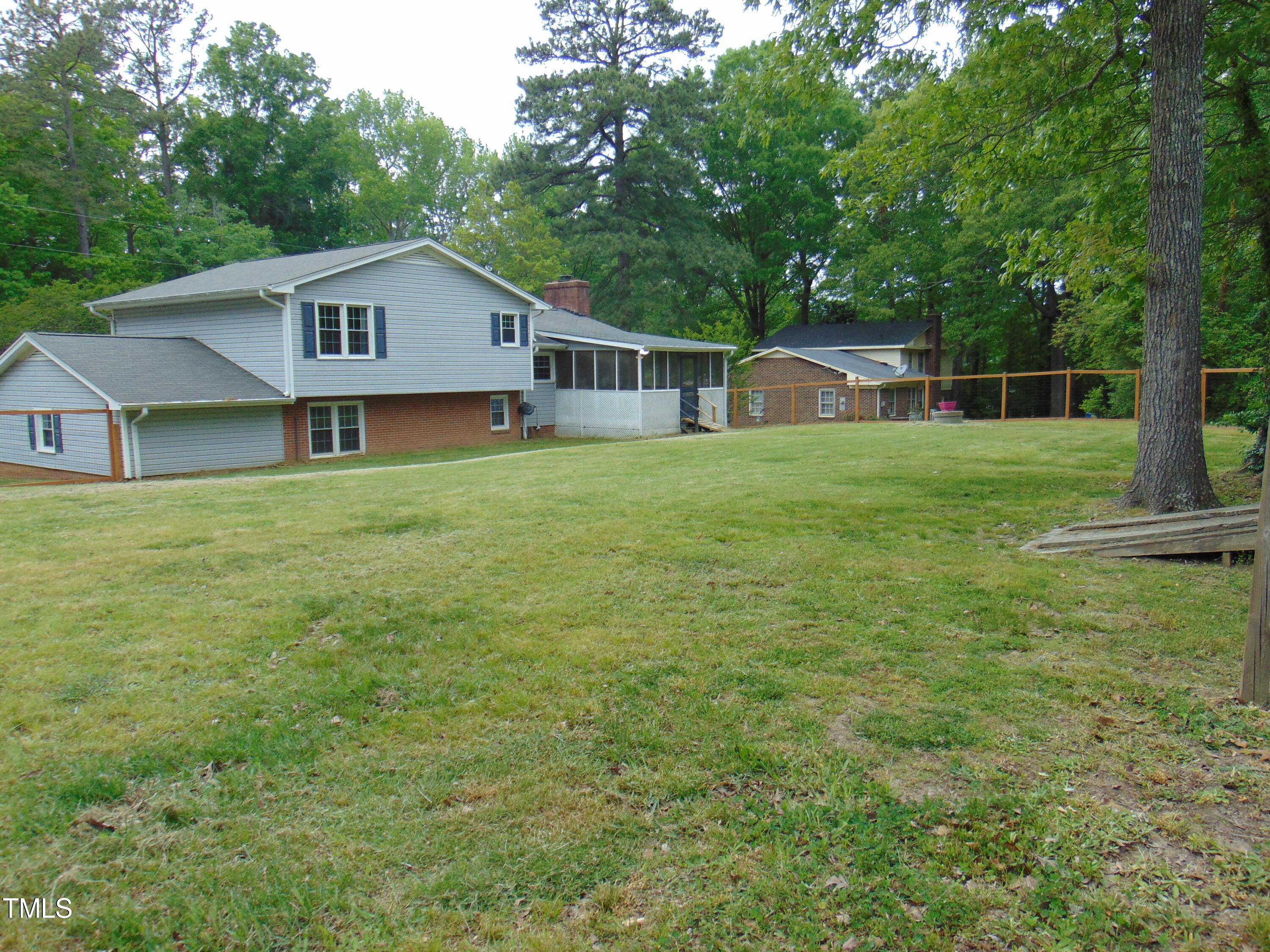 Photo 40 of 49 of 1224 Hedrick Drive house