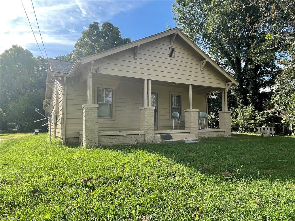 Photo 1 of 15 of 1821 Johnson Street house