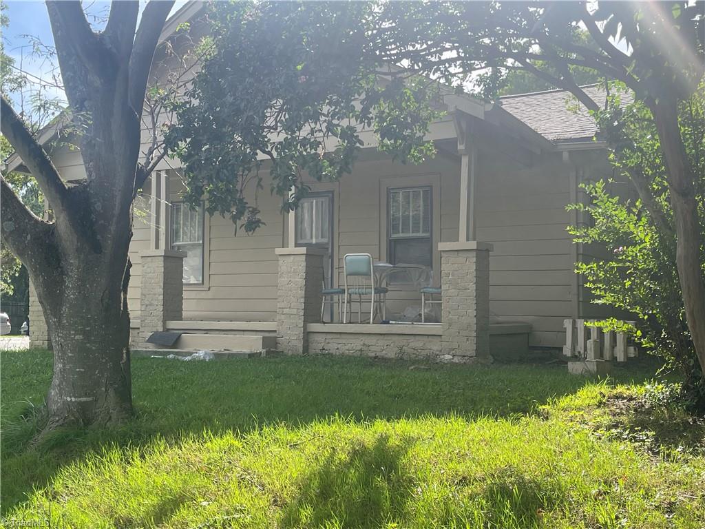 Photo 2 of 15 of 1821 Johnson Street house