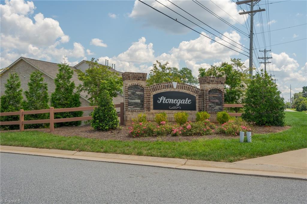 Photo 43 of 43 of 3841 Thistleberry Road townhome