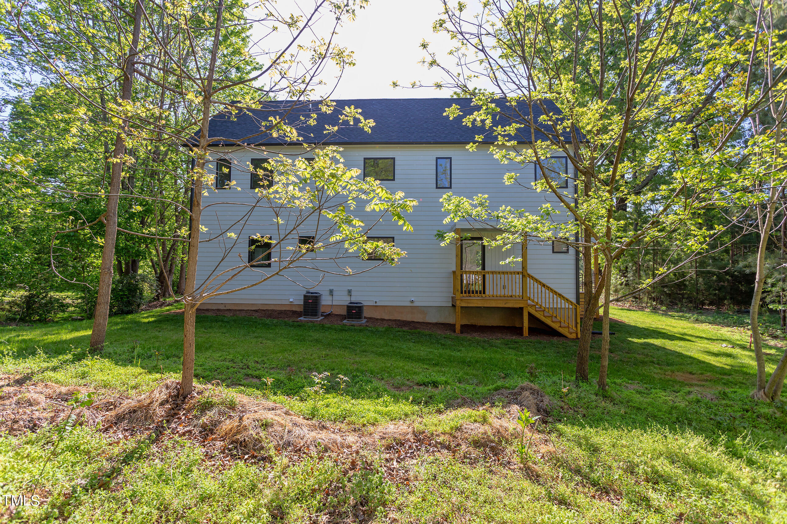 Photo 6 of 37 of 162 Daphine Drive house