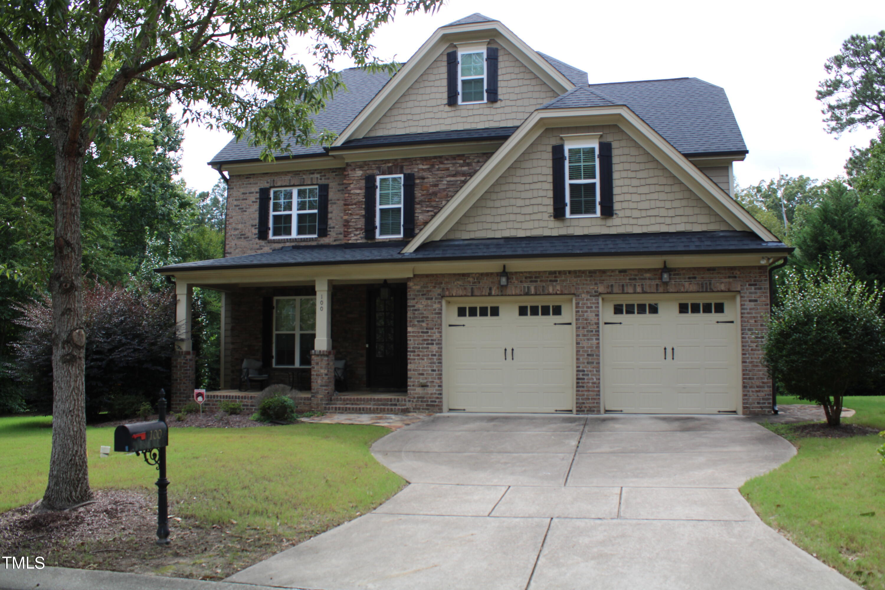 Photo 5 of 9 of 100 Roseberry Way house