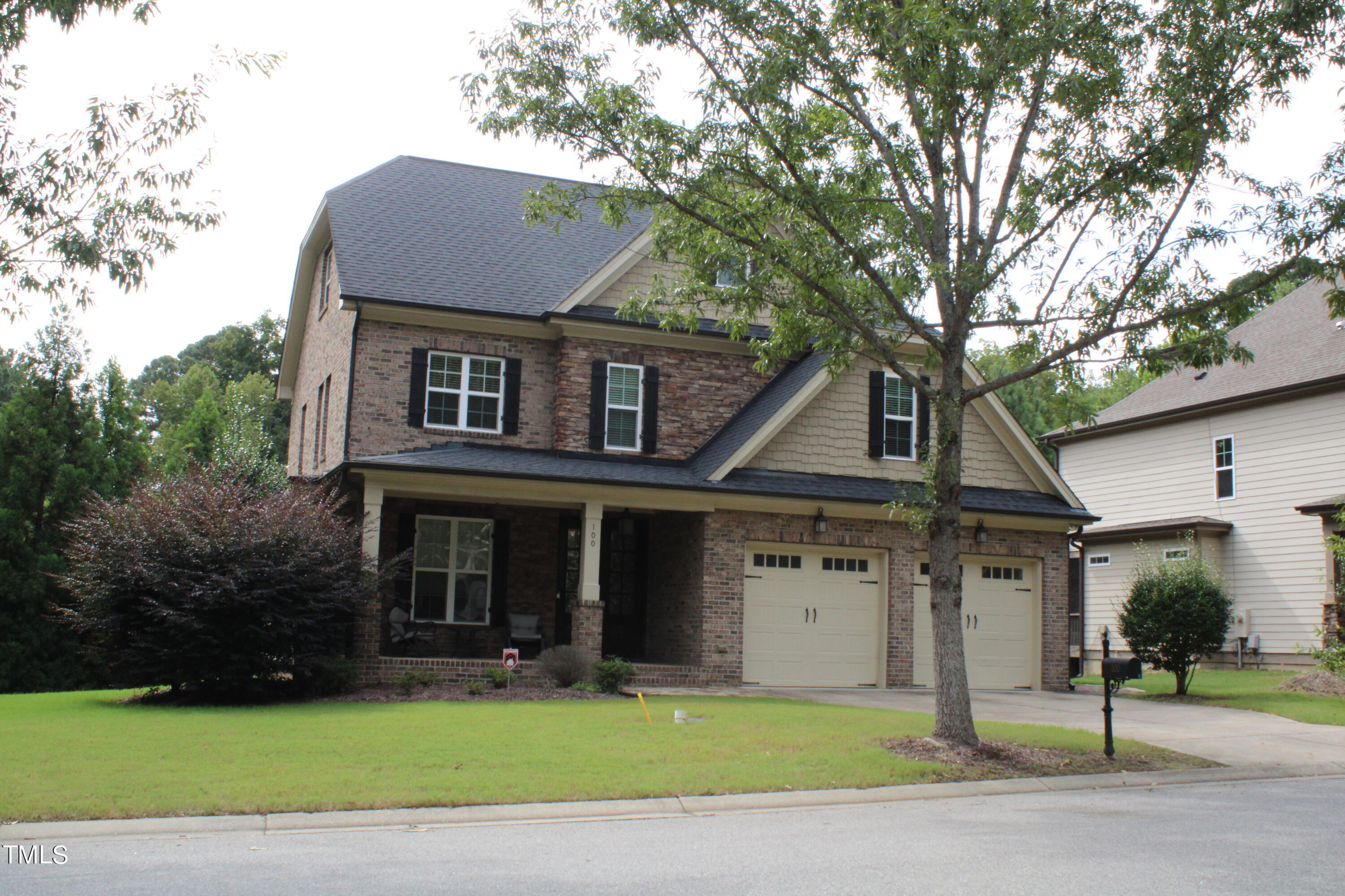 Photo 6 of 9 of 100 Roseberry Way house