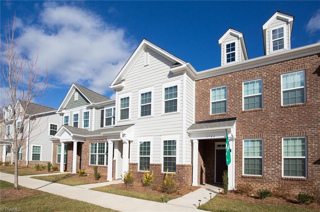 Photo 4 of 36 of 1782 Welden Village Avenue townhome