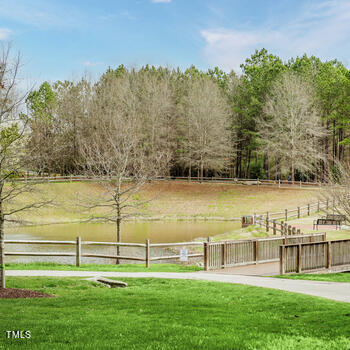 Photo 15 of 15 of 504 Billingshurst Way townhome