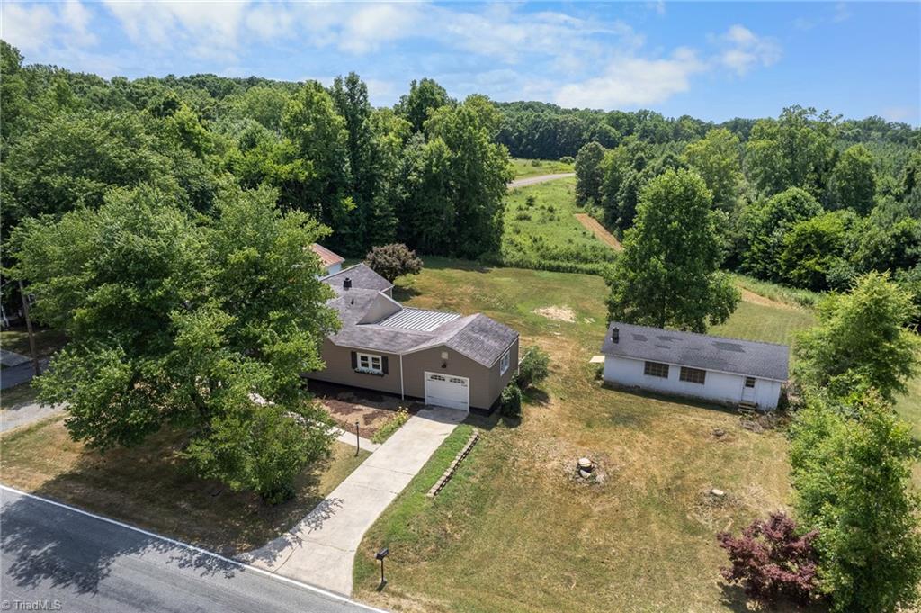 Photo 2 of 38 of 505 Yadkin College Road house