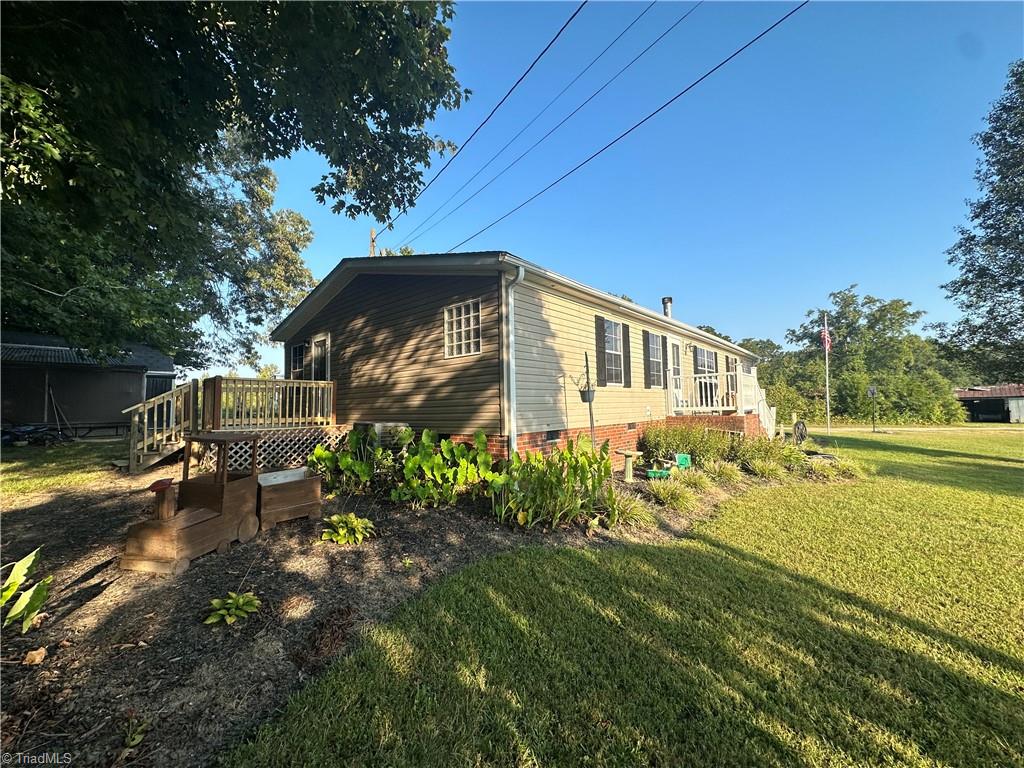 Photo 5 of 12 of 11829 Linwood Southmont Road mobile home