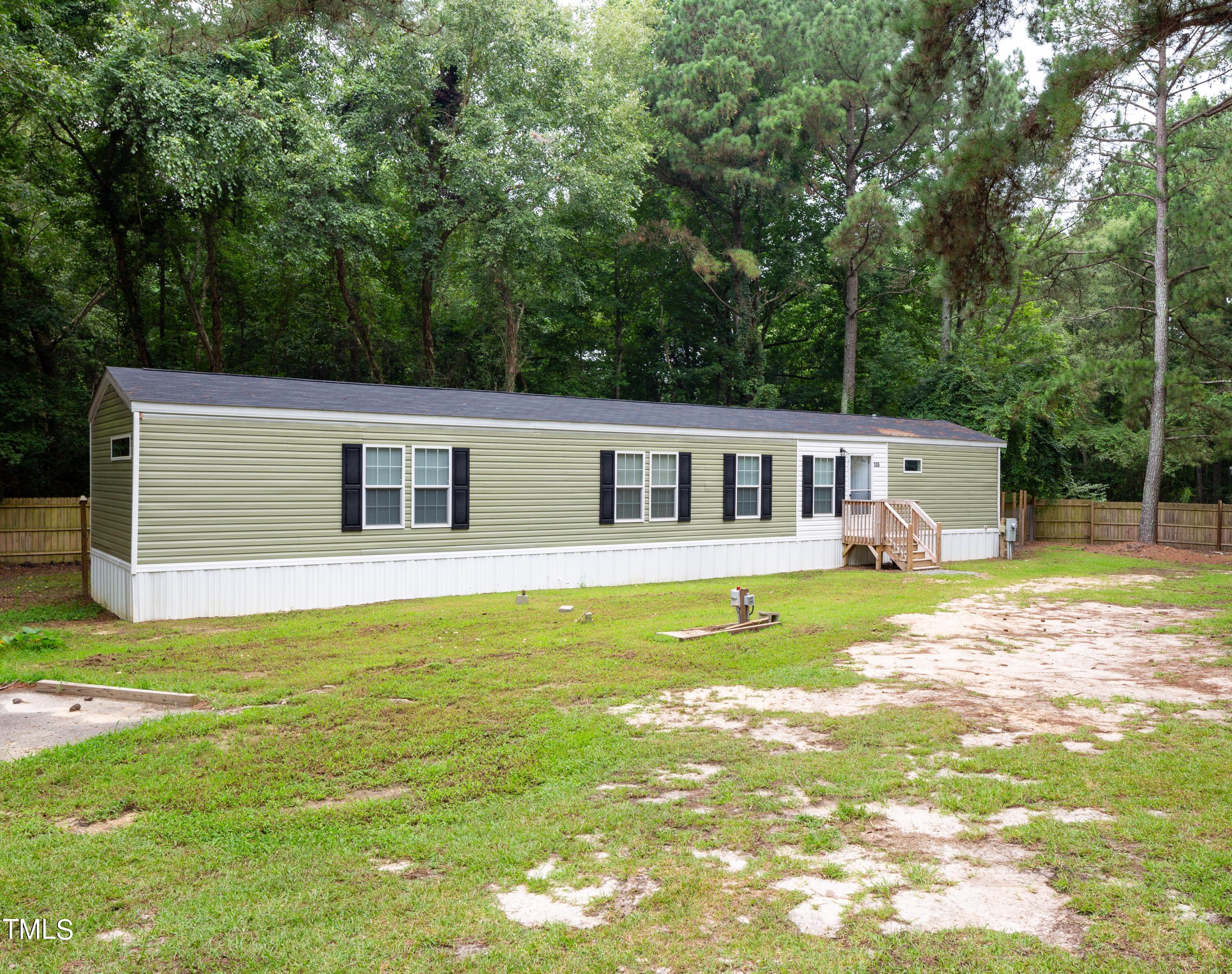 Photo 1 of 32 of 120 Nancy Lane Lane mobile home