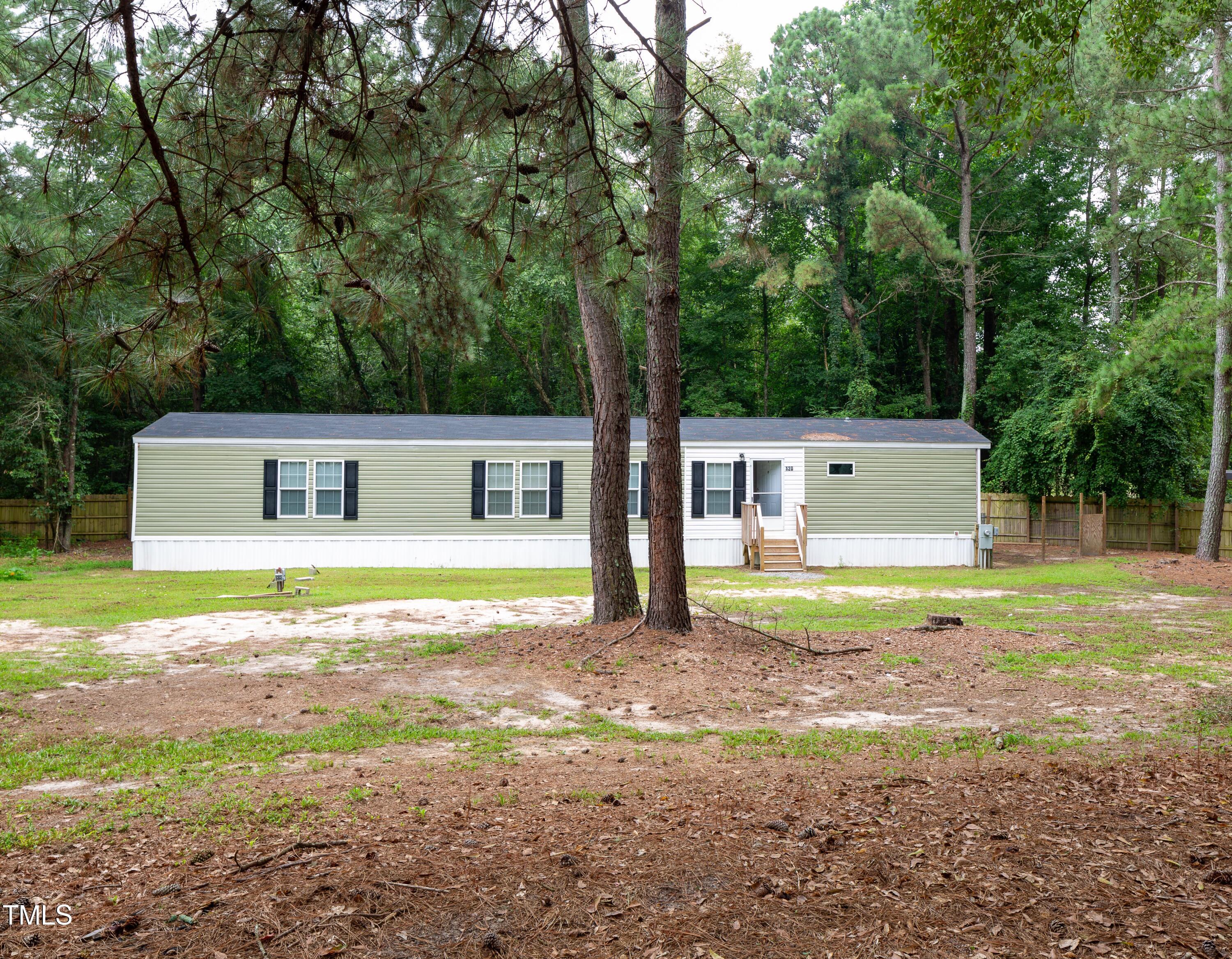 Photo 2 of 32 of 120 Nancy Lane Lane mobile home