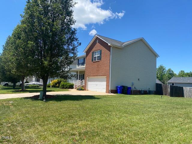 Photo 3 of 18 of 404 Tighfield Drive house