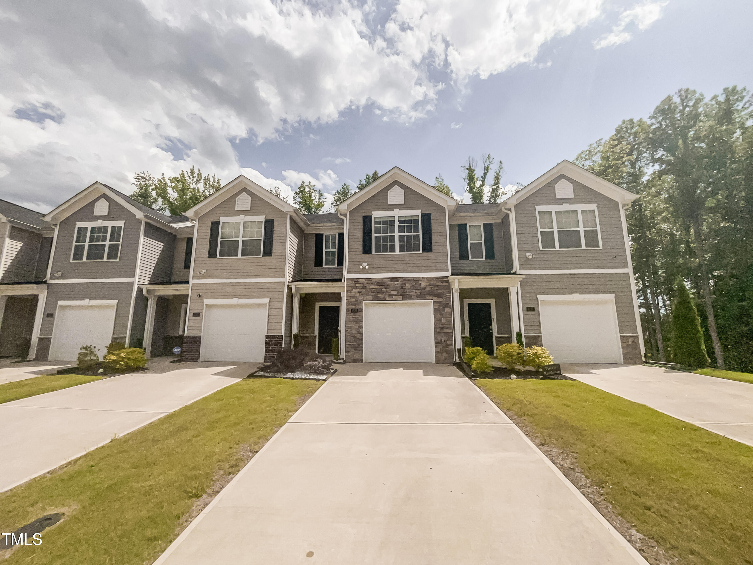 Photo 1 of 25 of 1135 Banworth Court townhome