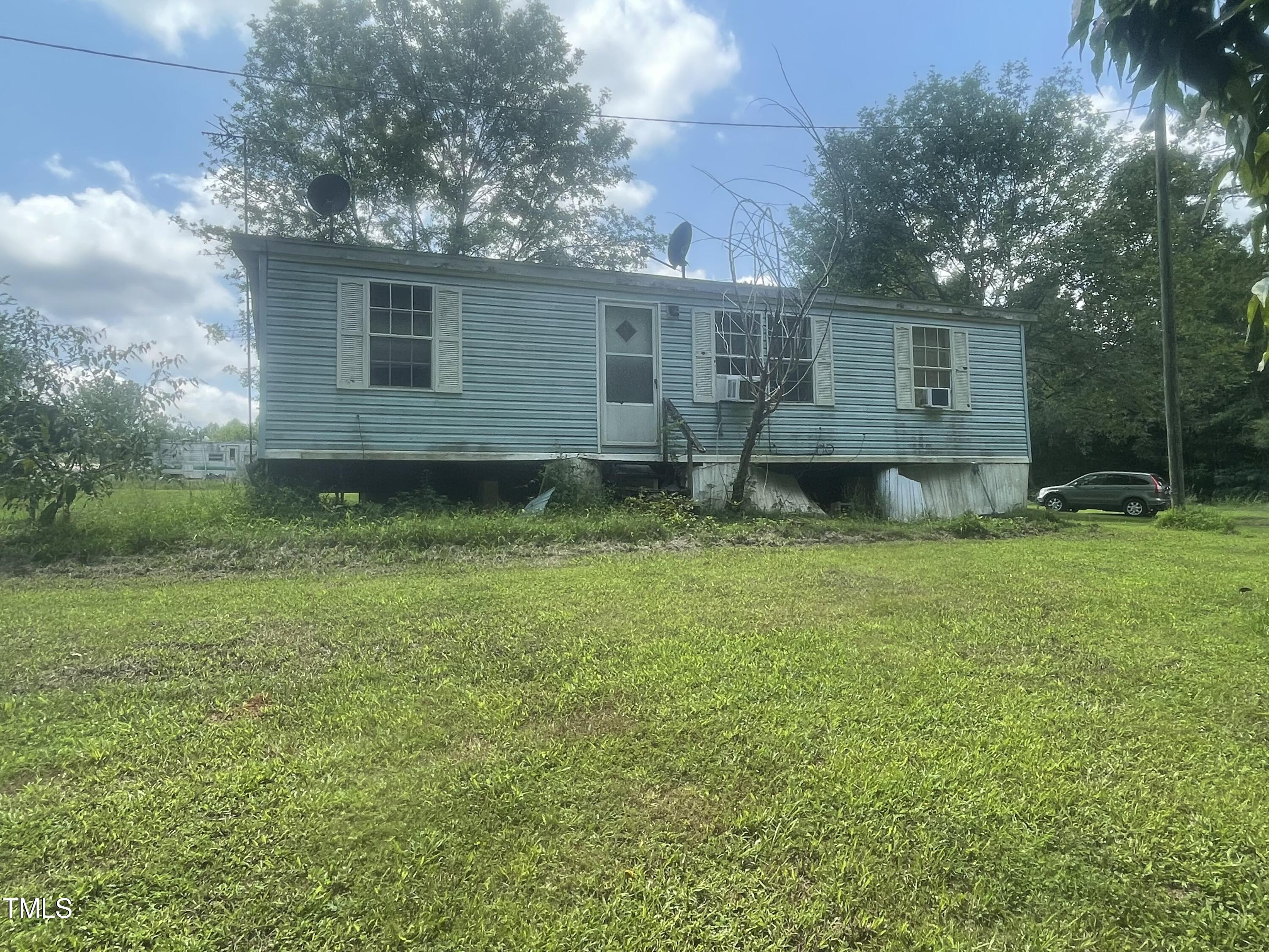 Photo 4 of 32 of 90 Mount Zion Road mobile home