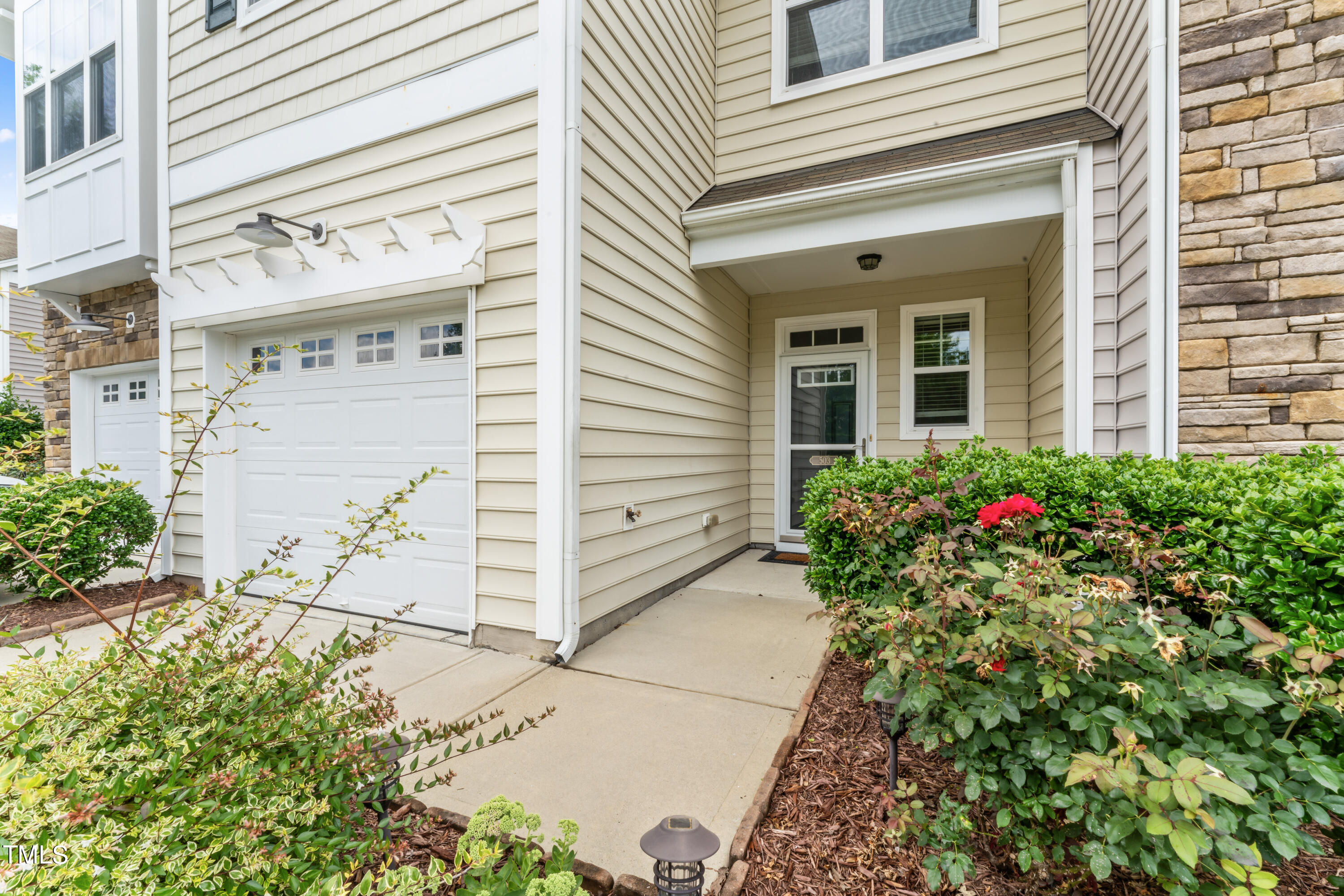 Photo 2 of 26 of 503 Suffolk Green Lane townhome