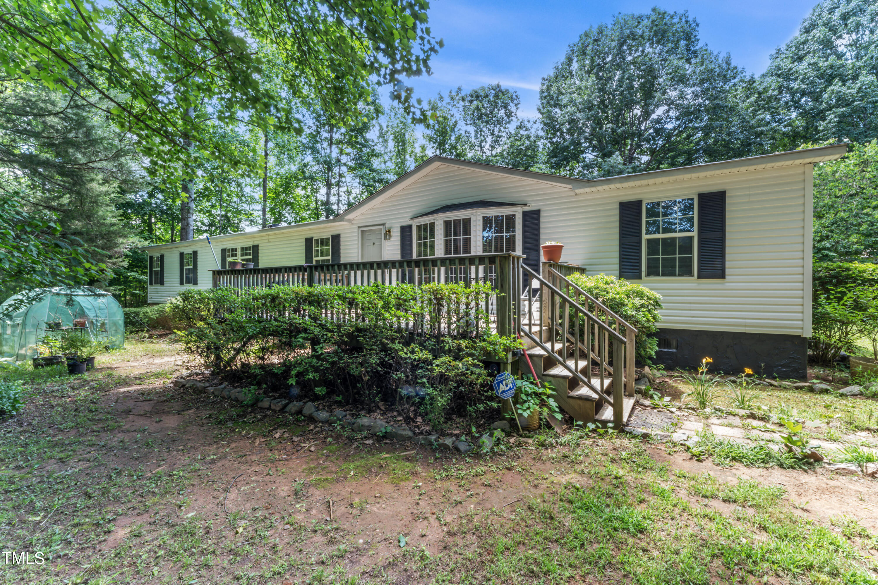 Photo 1 of 18 of 6592 Pebble Lane mobile home