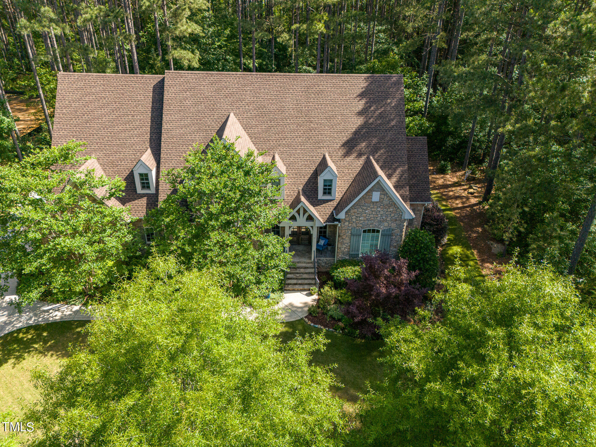 Photo 5 of 33 of 268 Colonial Ridge Drive house