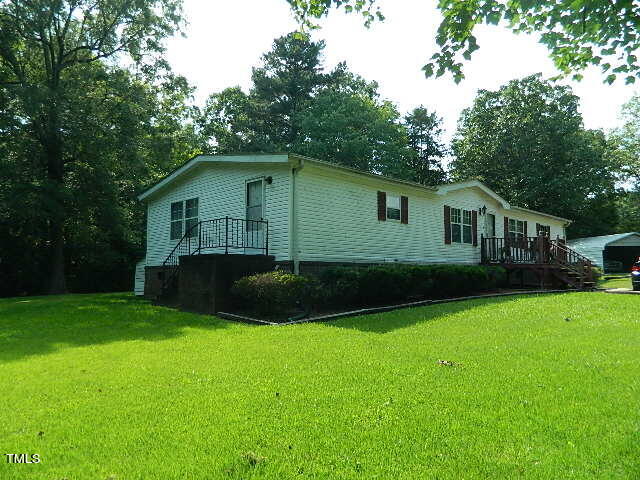 Photo 6 of 26 of 2531 Nc 87 mobile home