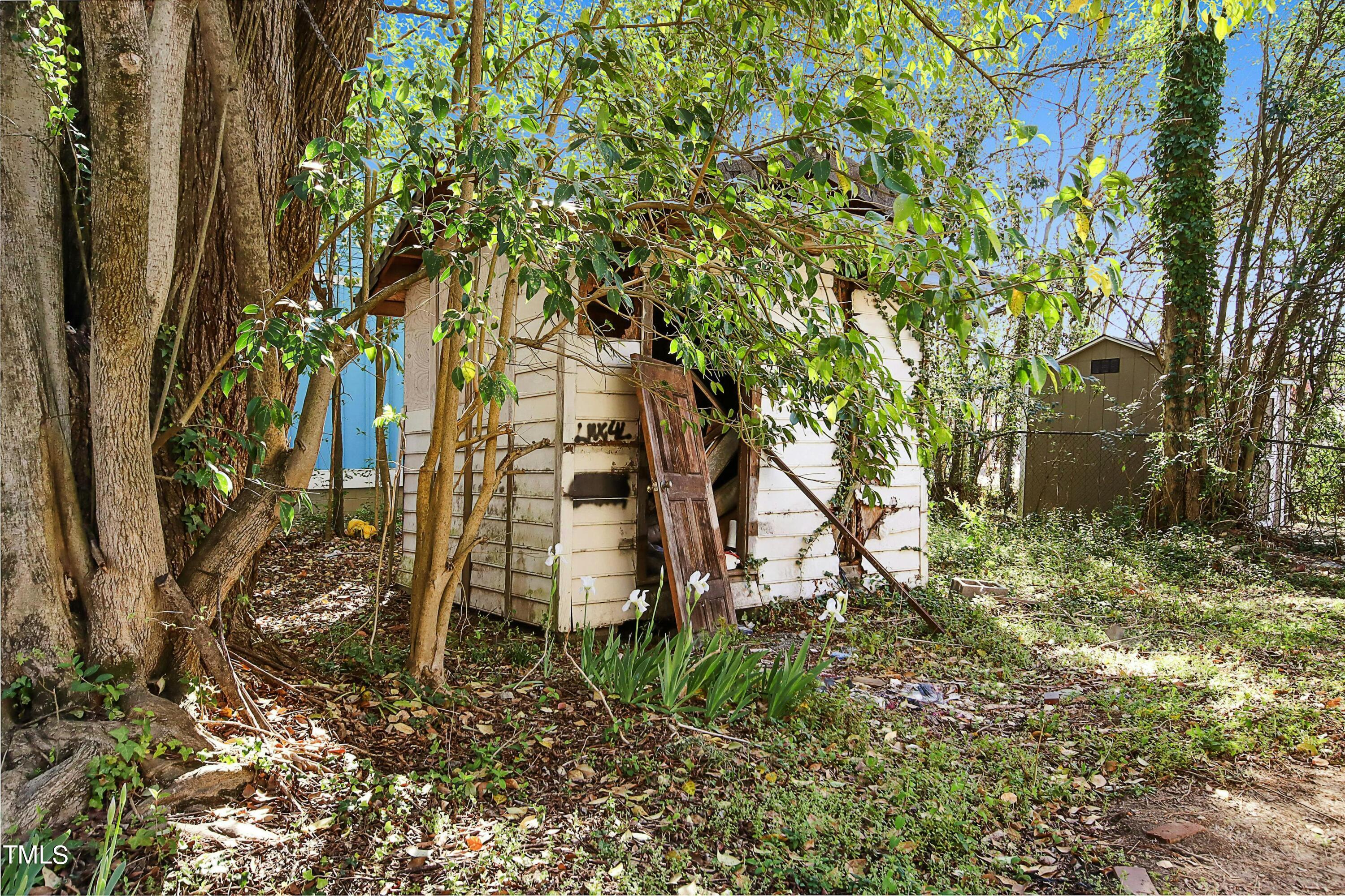 Photo 8 of 13 of 311 S State Street house