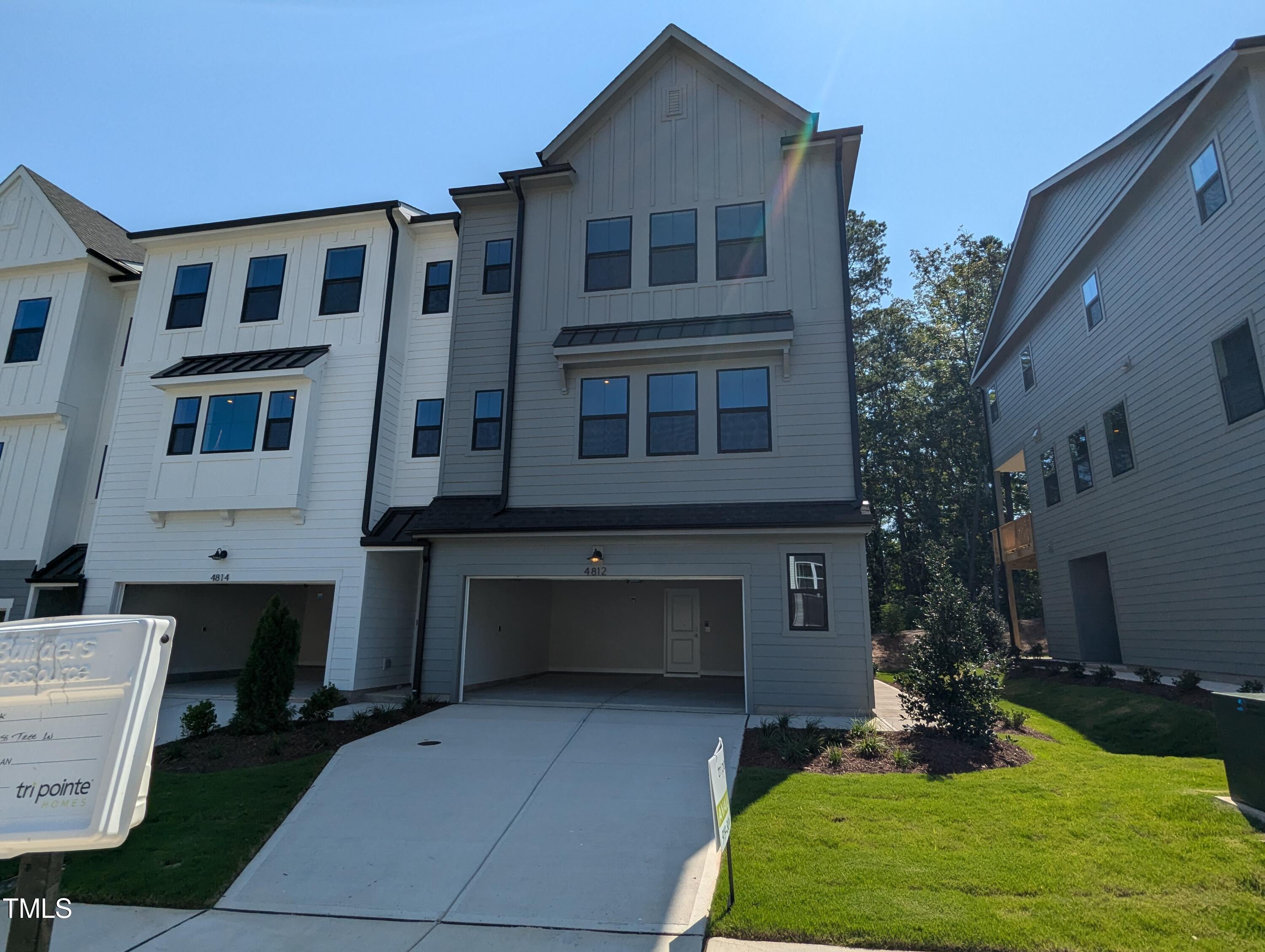 Photo 2 of 23 of 4812 Cypress Tree Lane 6 townhome