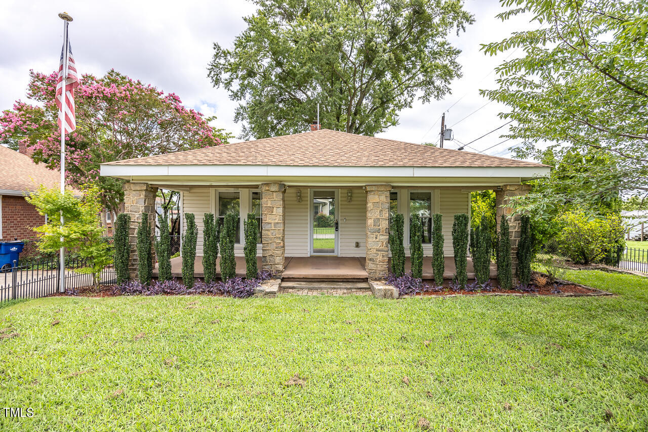 Photo 1 of 43 of 200 Grand Avenue house