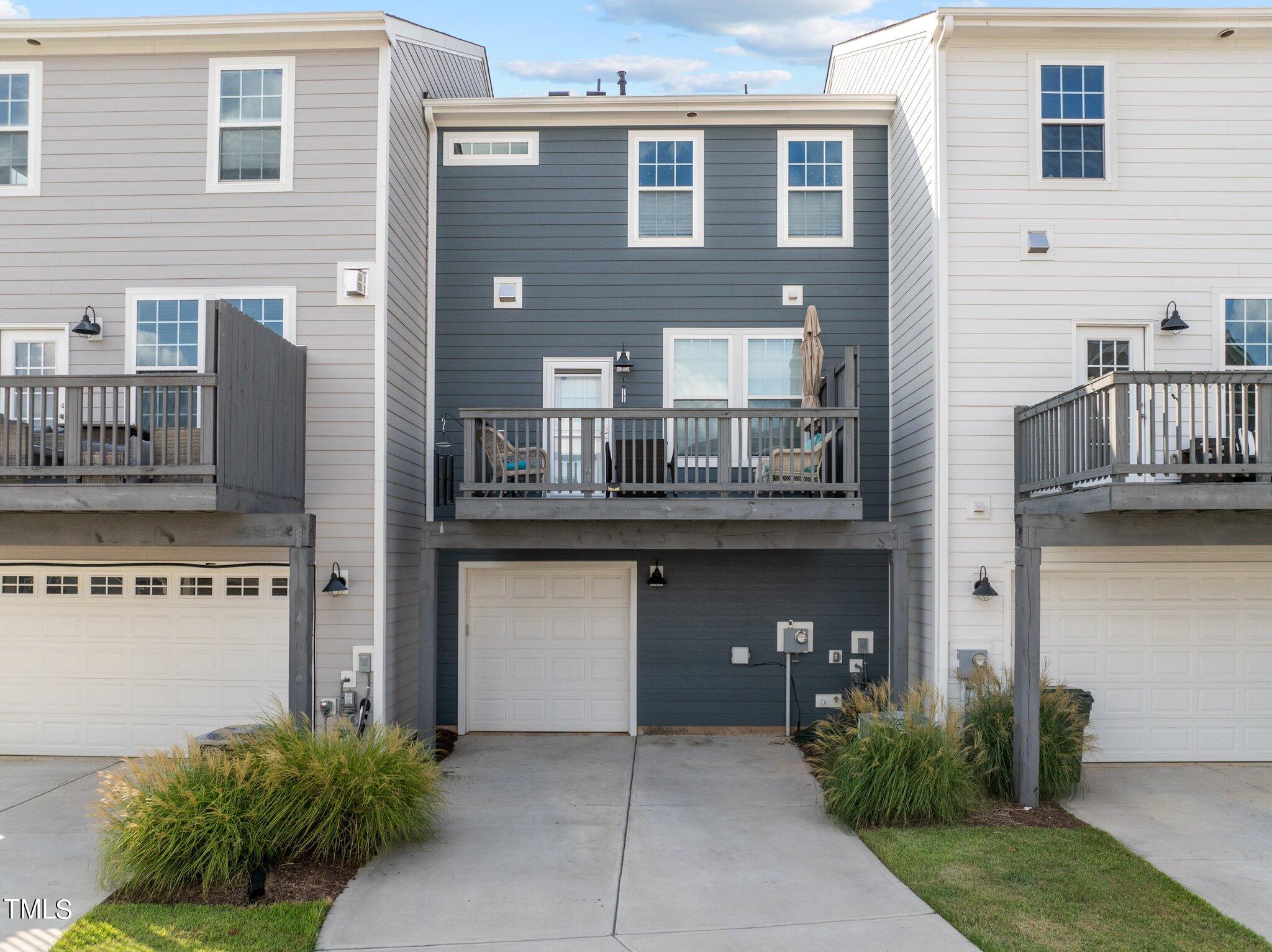 Photo 4 of 42 of 6009 Giddings Street townhome