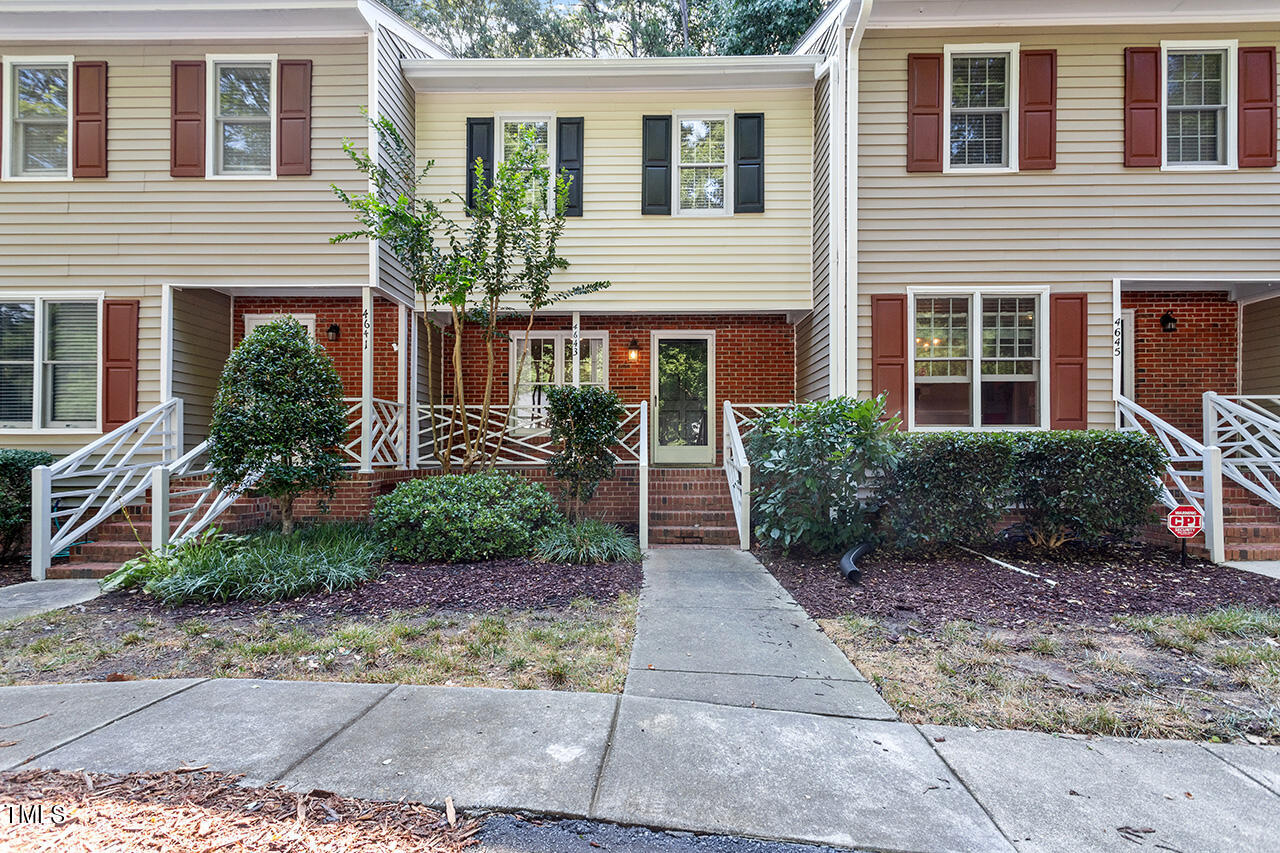 Photo 1 of 28 of 4643 Townesbury Lane townhome