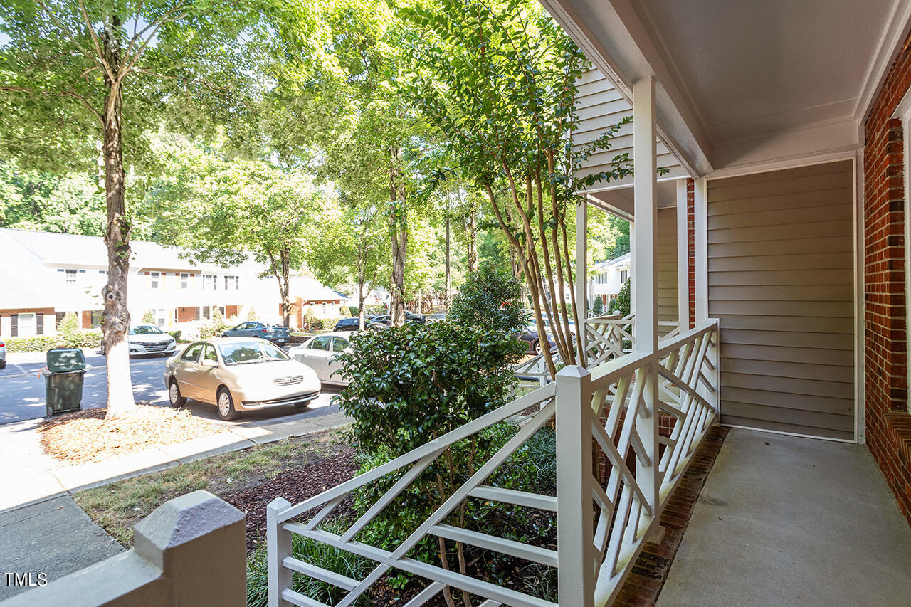 Photo 4 of 28 of 4643 Townesbury Lane townhome