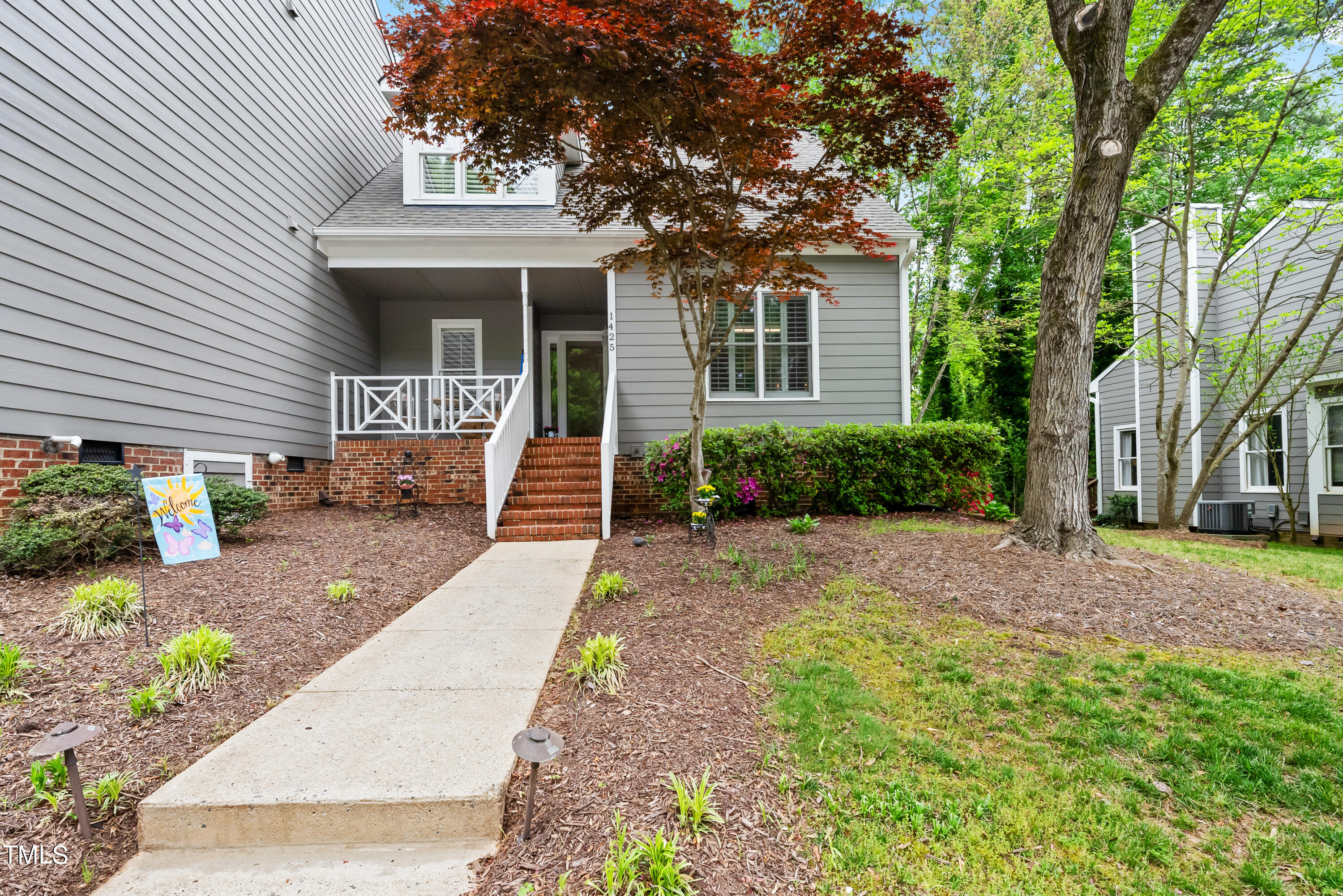 Photo 1 of 30 of 1425 Mahonia Court townhome