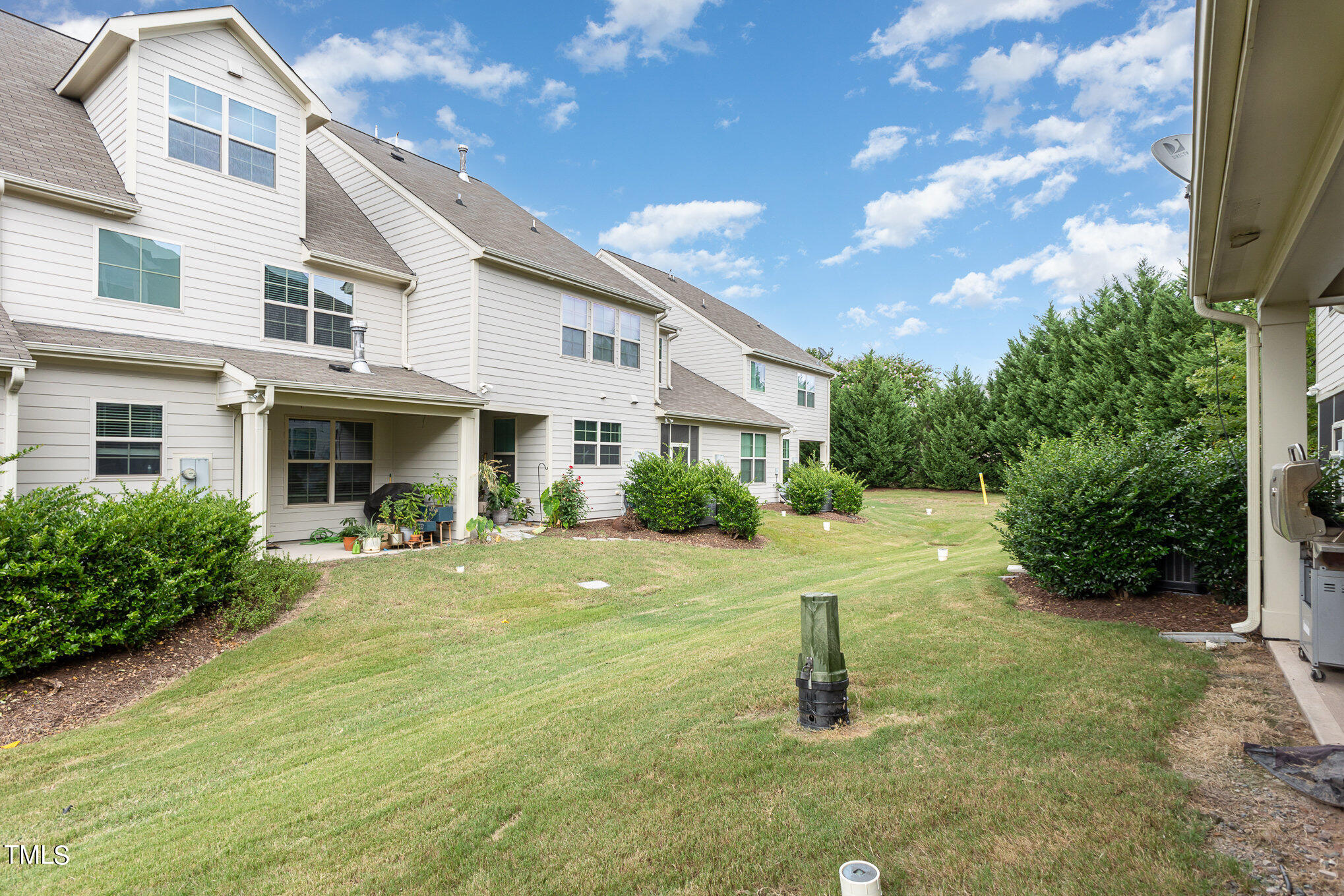 Photo 10 of 11 of 9306 Lennox Laurel Circle townhome