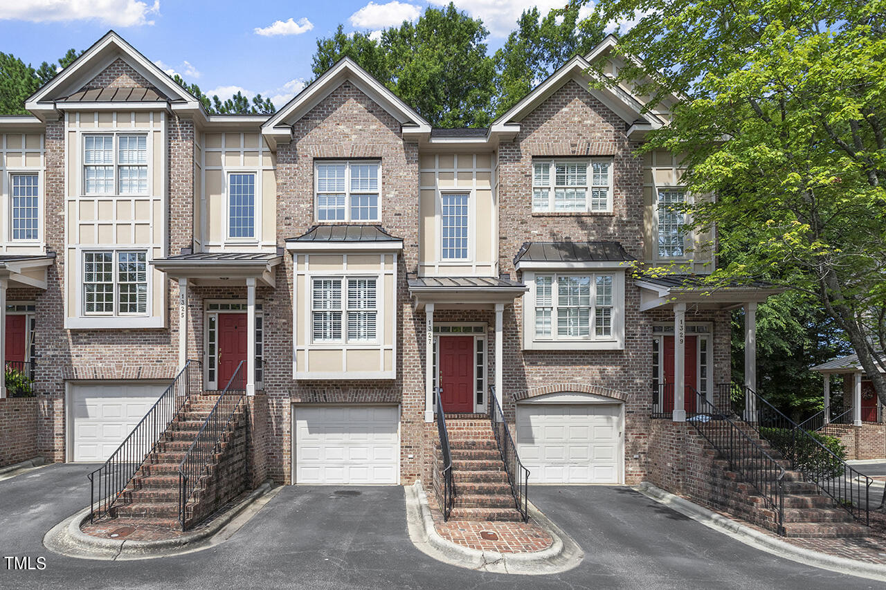 Photo 1 of 26 of 1327 Cameron View Court townhome