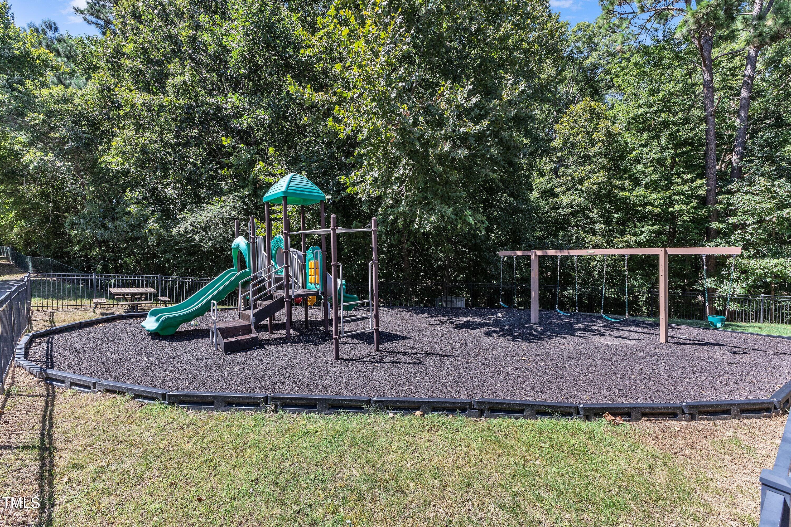 Photo 41 of 42 of 5204 Moonview Court townhome