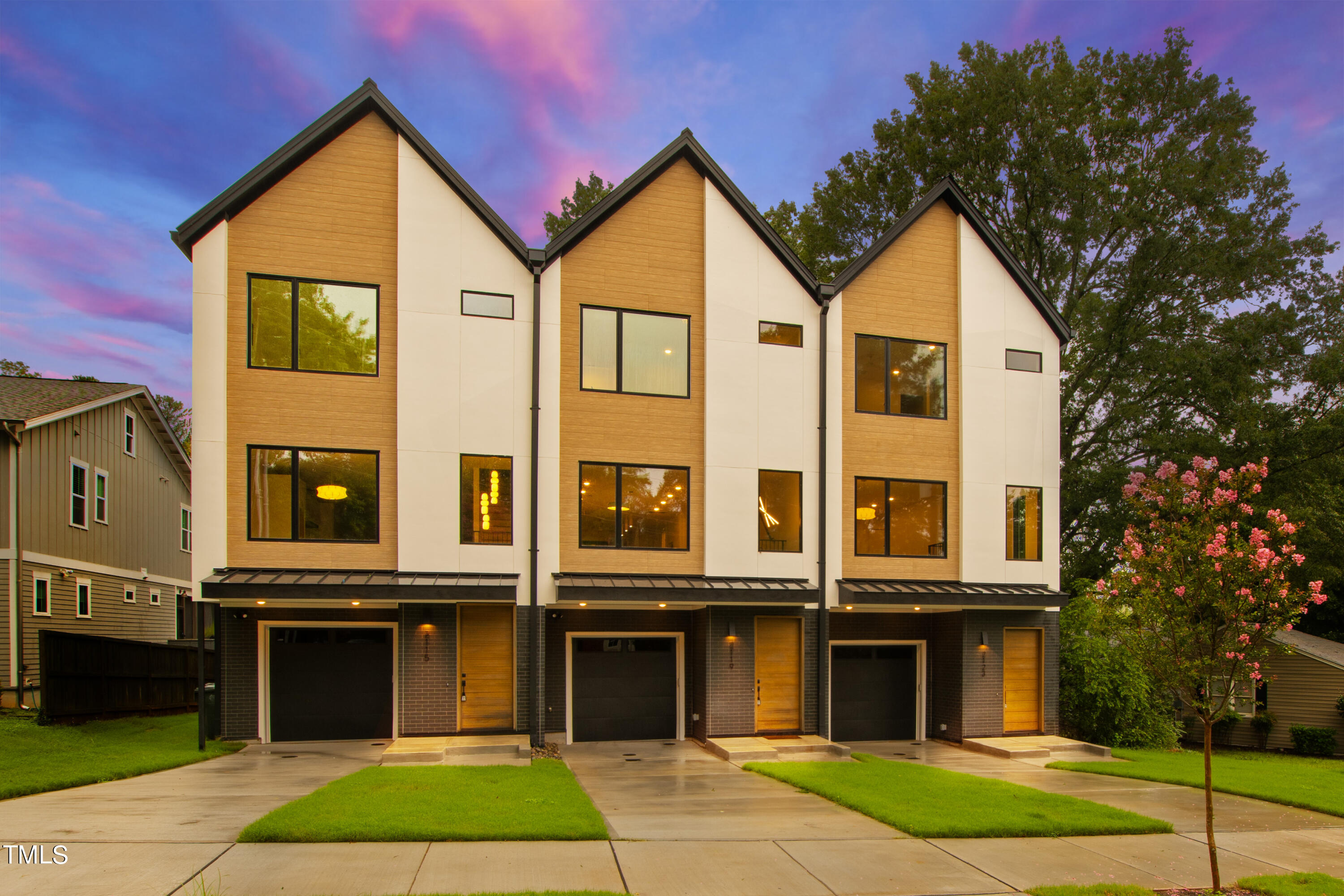 Photo 1 of 75 of 2119 Brewer Street townhome