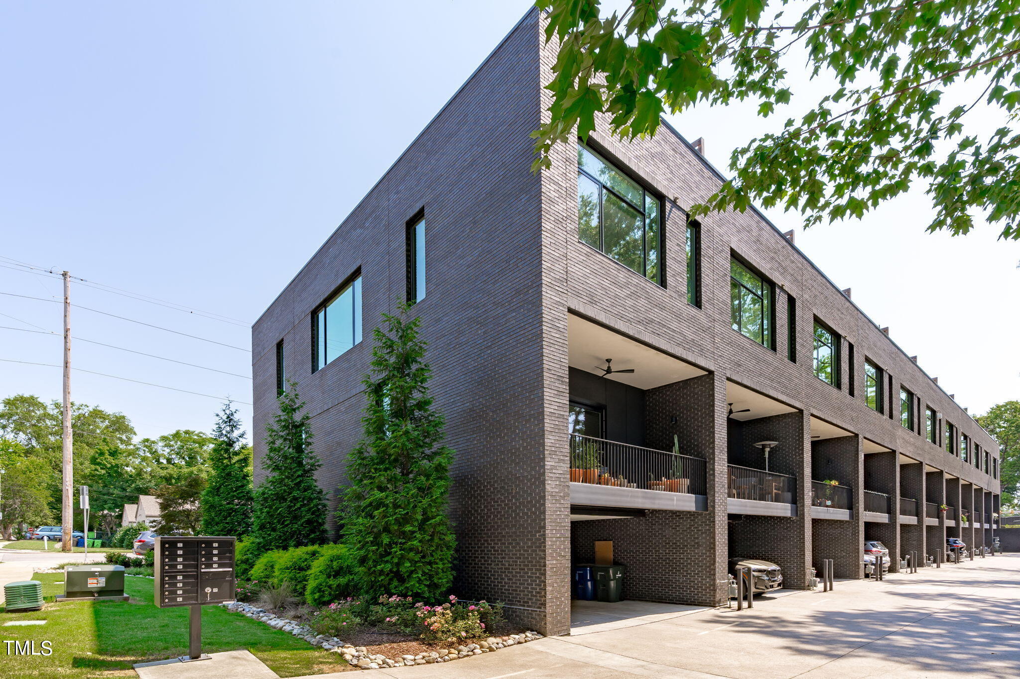 Photo 47 of 49 of 2329 Clark Avenue townhome