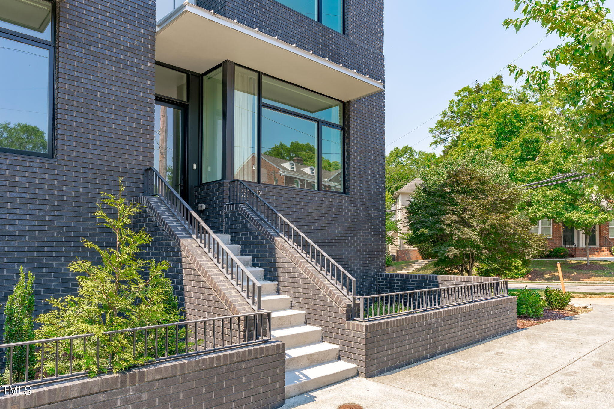 Photo 5 of 49 of 2329 Clark Avenue townhome