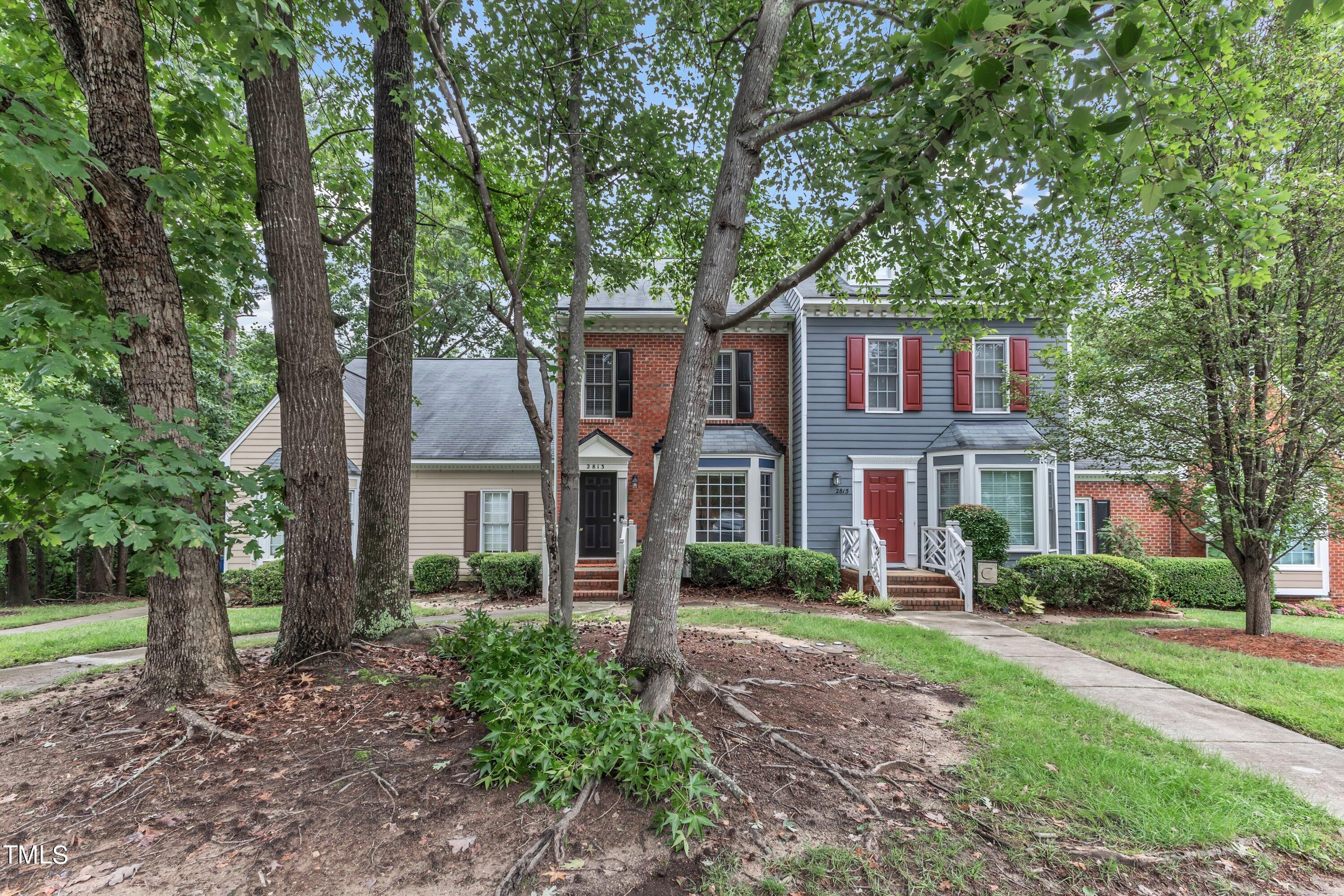 Photo 5 of 48 of 2813 Bedfordshire Court townhome