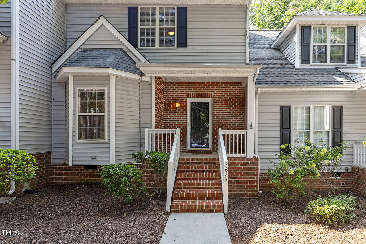 Photo 3 of 30 of 2623 Broad Oaks Place townhome