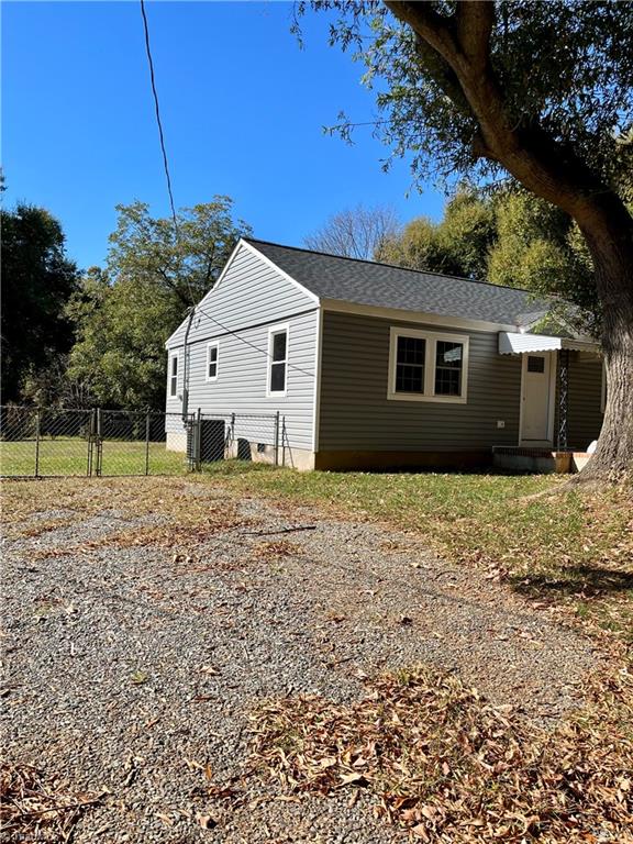 Photo 14 of 14 of 1510 Barnes Street house