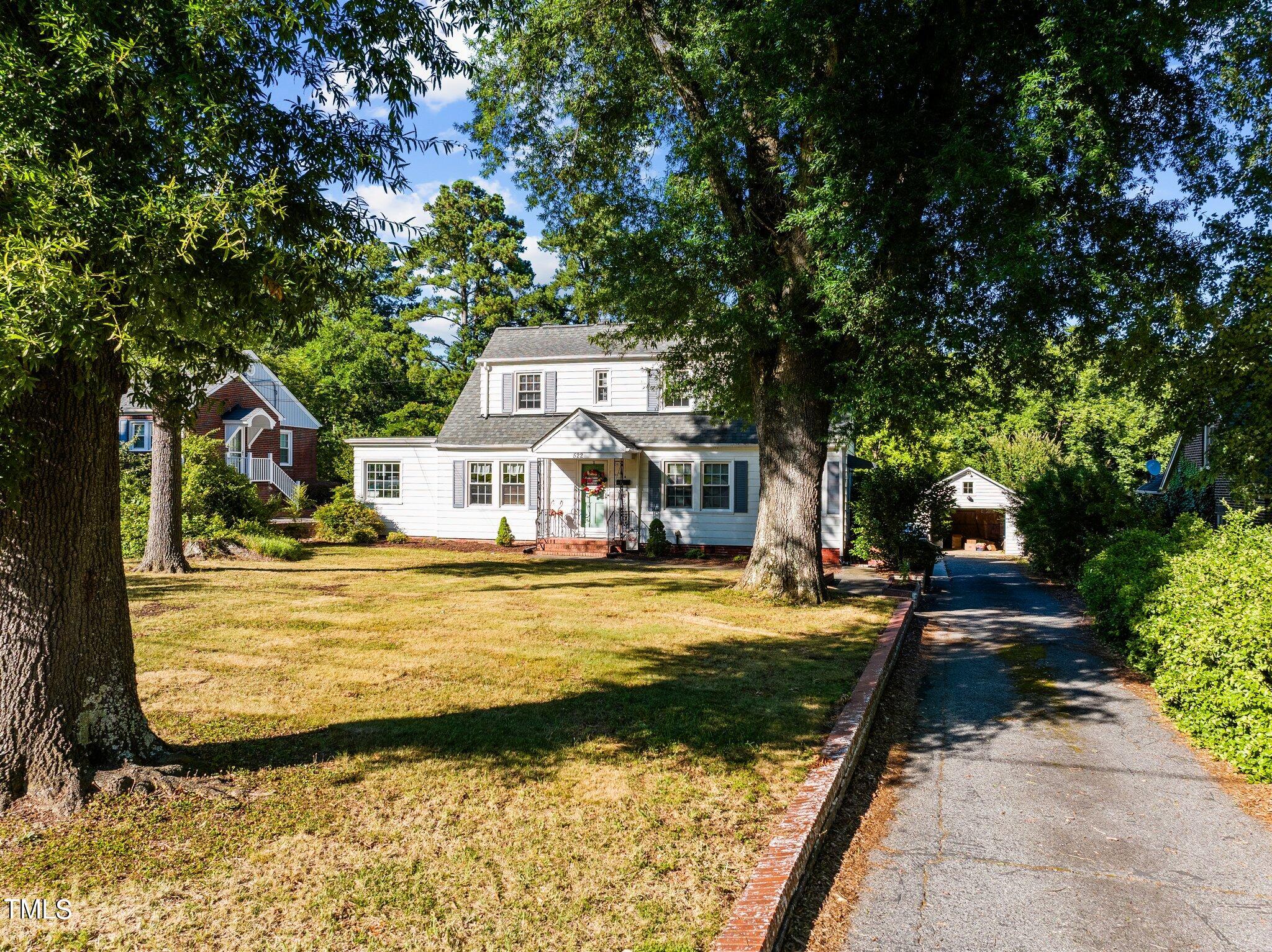 Photo 6 of 40 of 522 W Gordon Street house