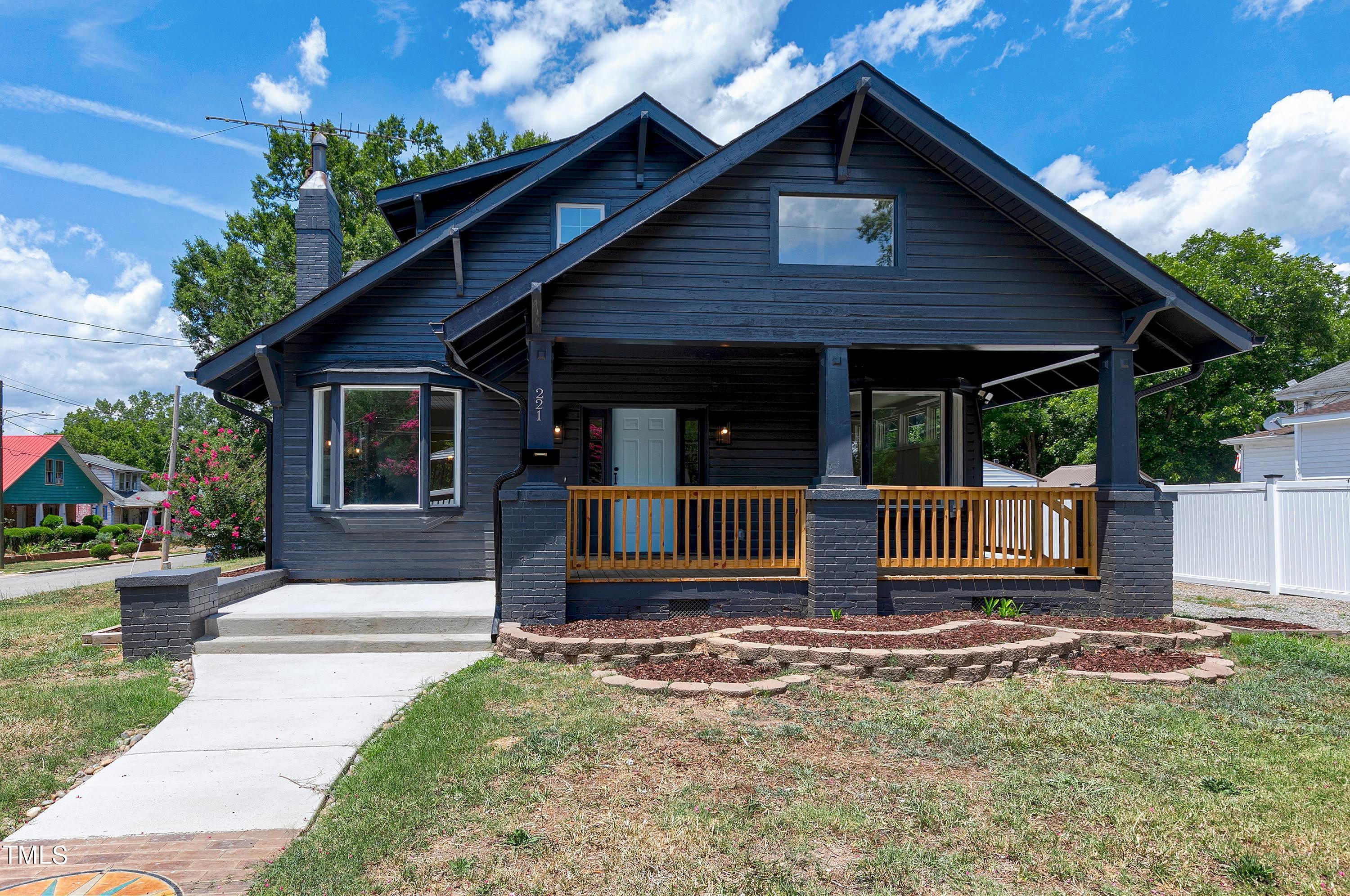 Photo 2 of 65 of 221 Charlotte Avenue house