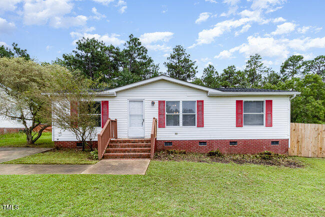 Photo 1 of 31 of 437 W Northpoint Road mobile home