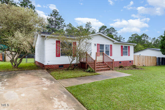 Photo 2 of 31 of 437 W Northpoint Road mobile home