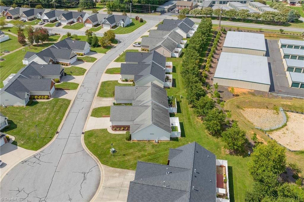 Photo 36 of 41 of 115 Castleton Drive townhome