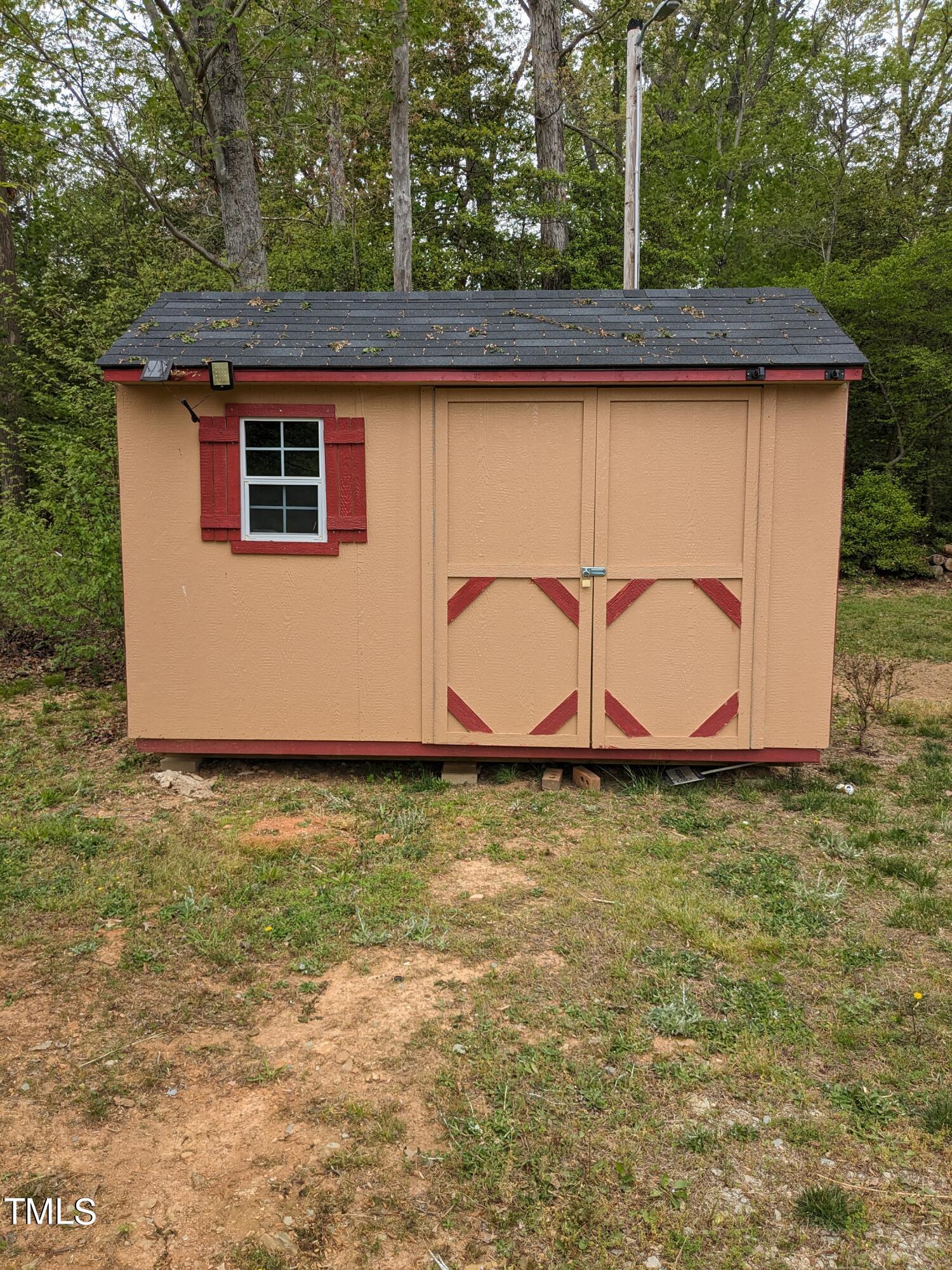 Photo 8 of 9 of 72 Red Field Lane mobile home