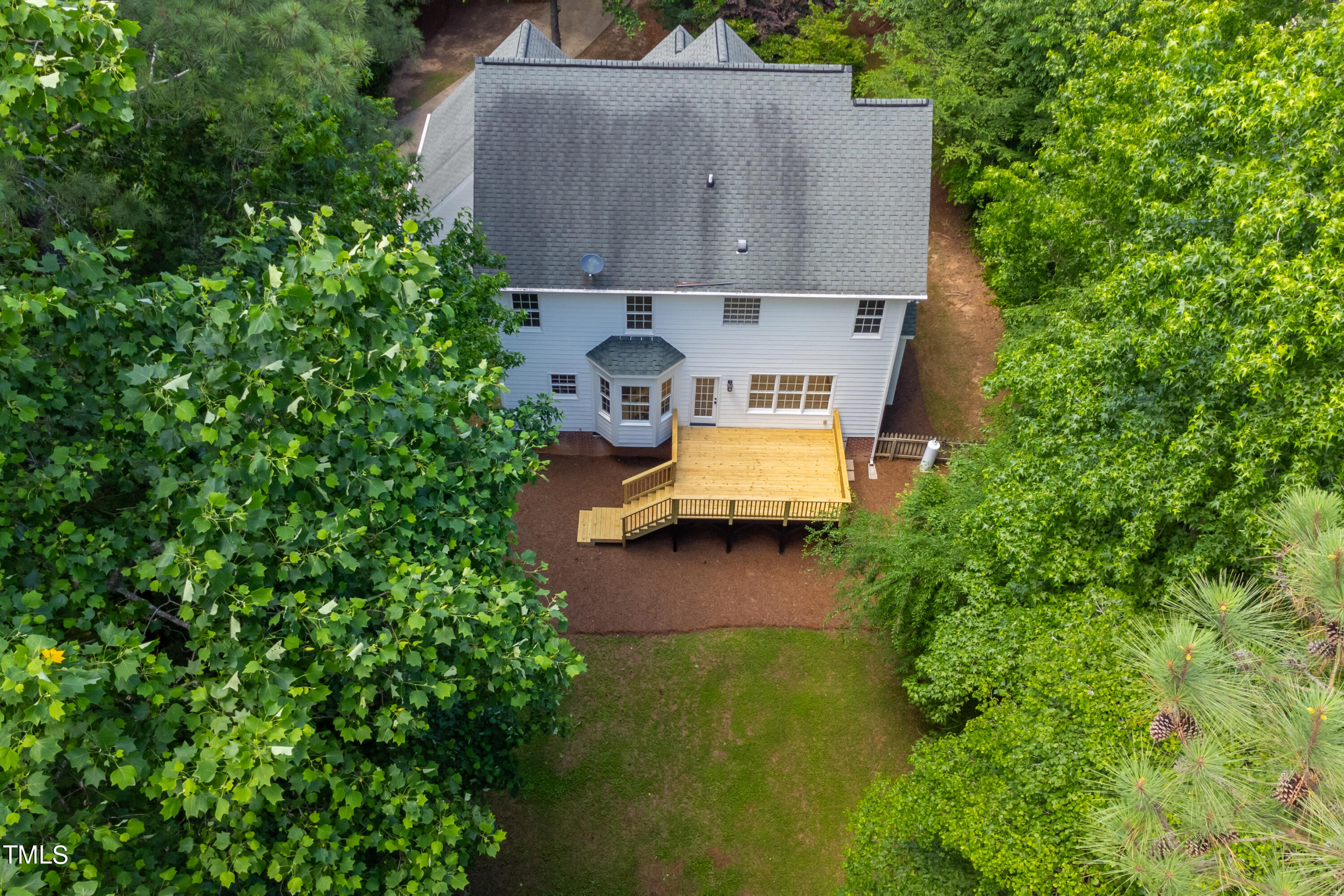 Photo 4 of 30 of 3200 Keighley Forest Drive house