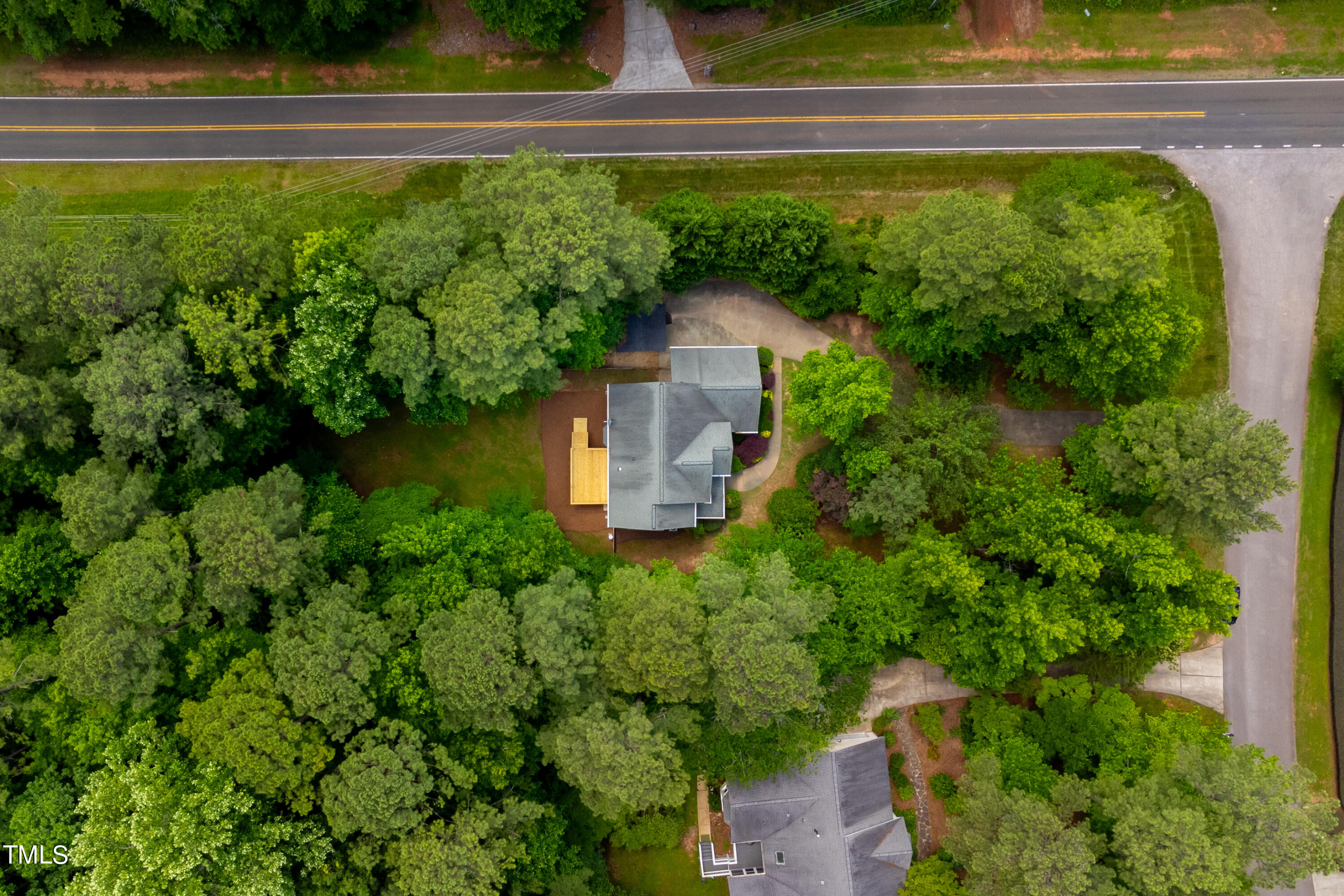 Photo 5 of 30 of 3200 Keighley Forest Drive house