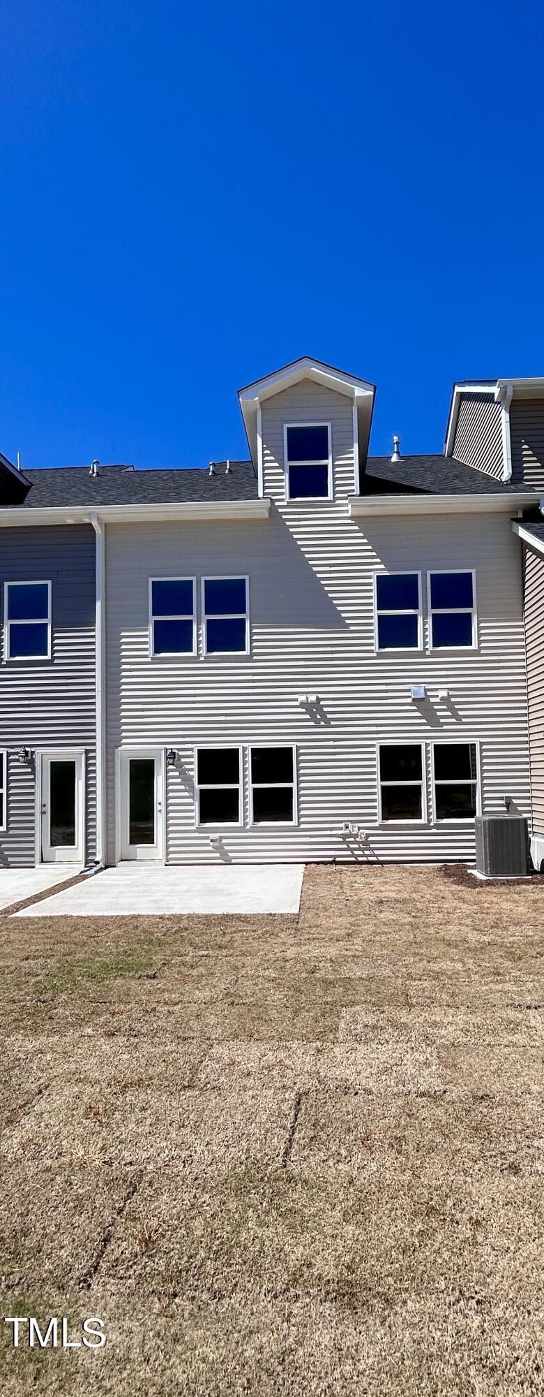 Photo 8 of 8 of 253 Shingle Oak Road townhome