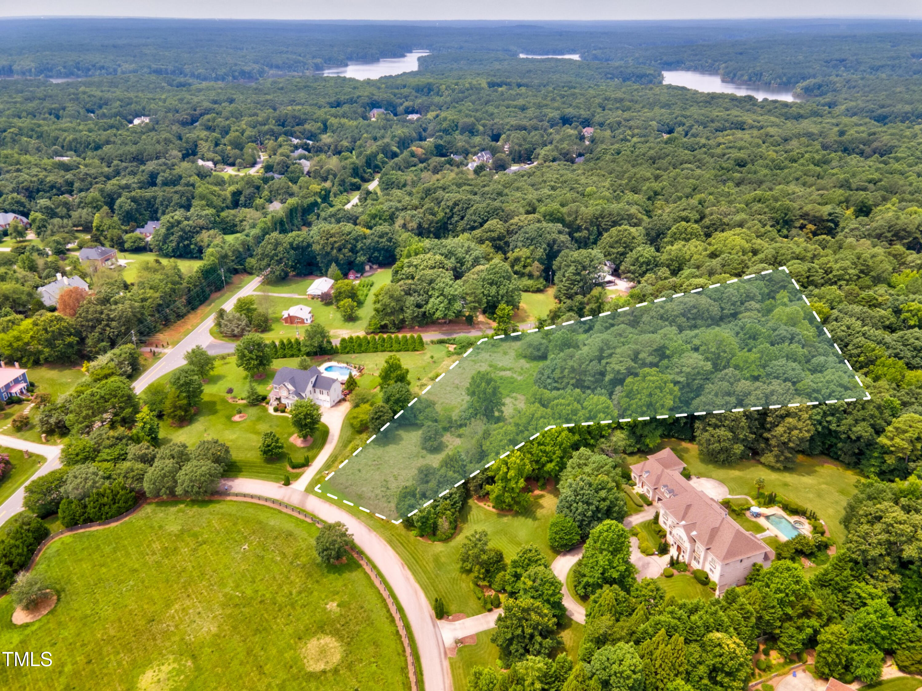 Photo 1 of 4 of 2409 Acanthus Drive land