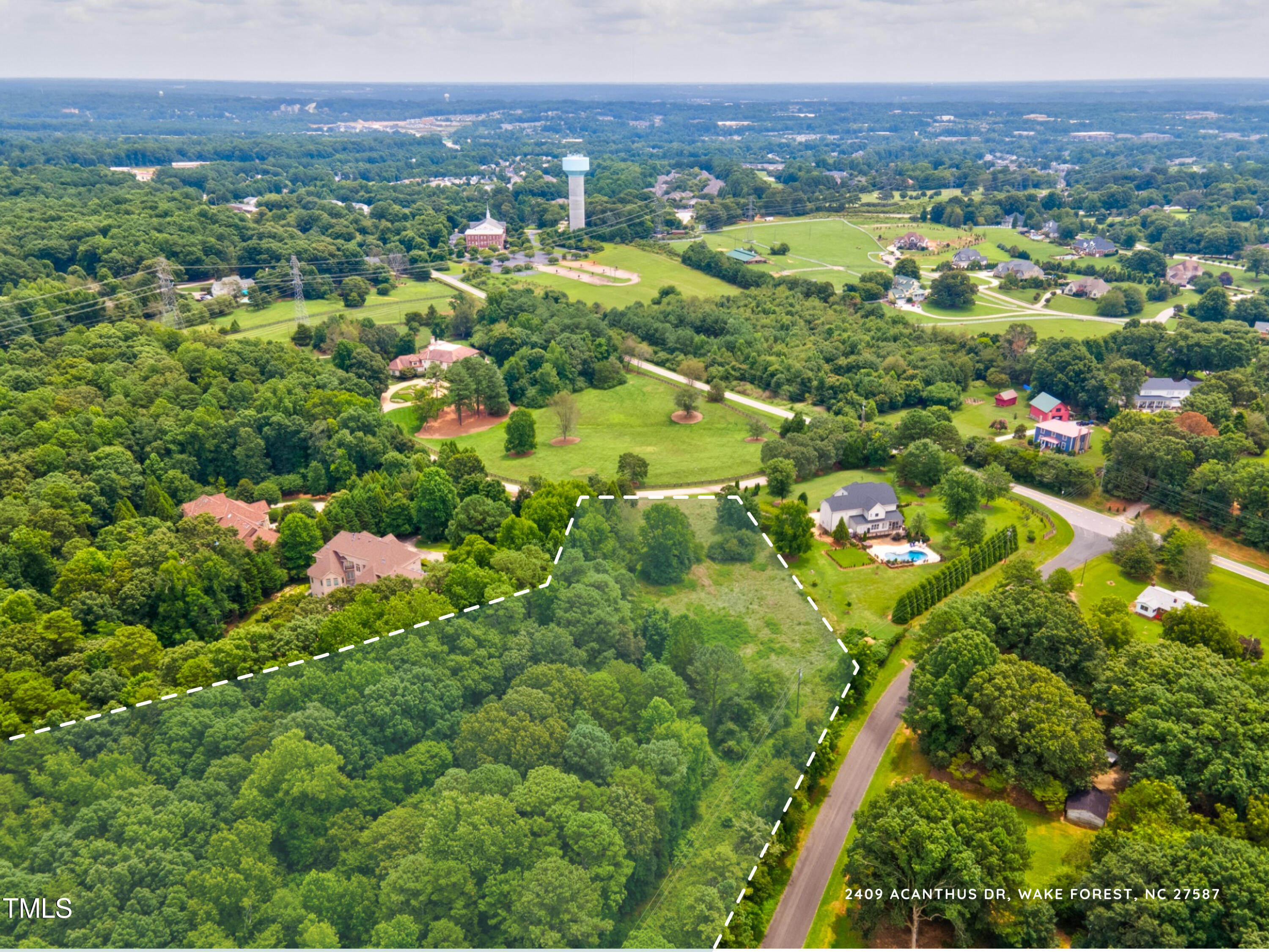 Photo 3 of 4 of 2409 Acanthus Drive land