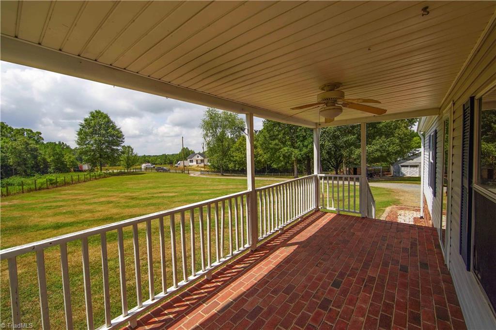 Photo 6 of 21 of 529 Wellhouse Drive mobile home